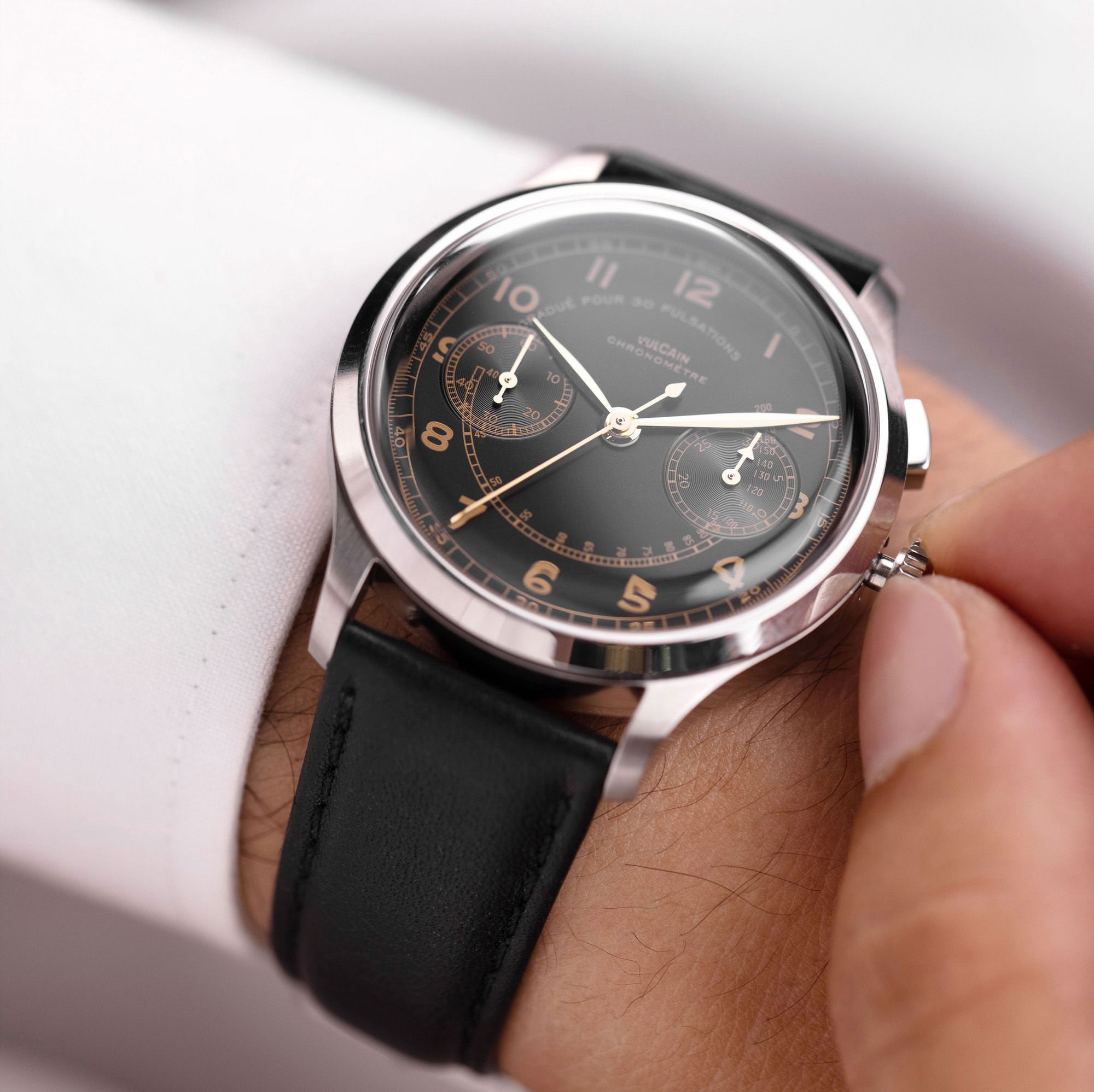 Vulcain Monopusher Heritage Black - View 2