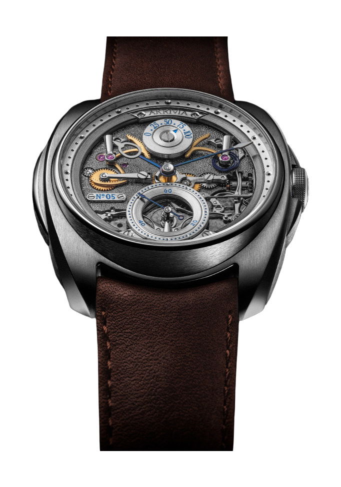 AKRIVIA AK06 Grey luxury timepiece - detailed view