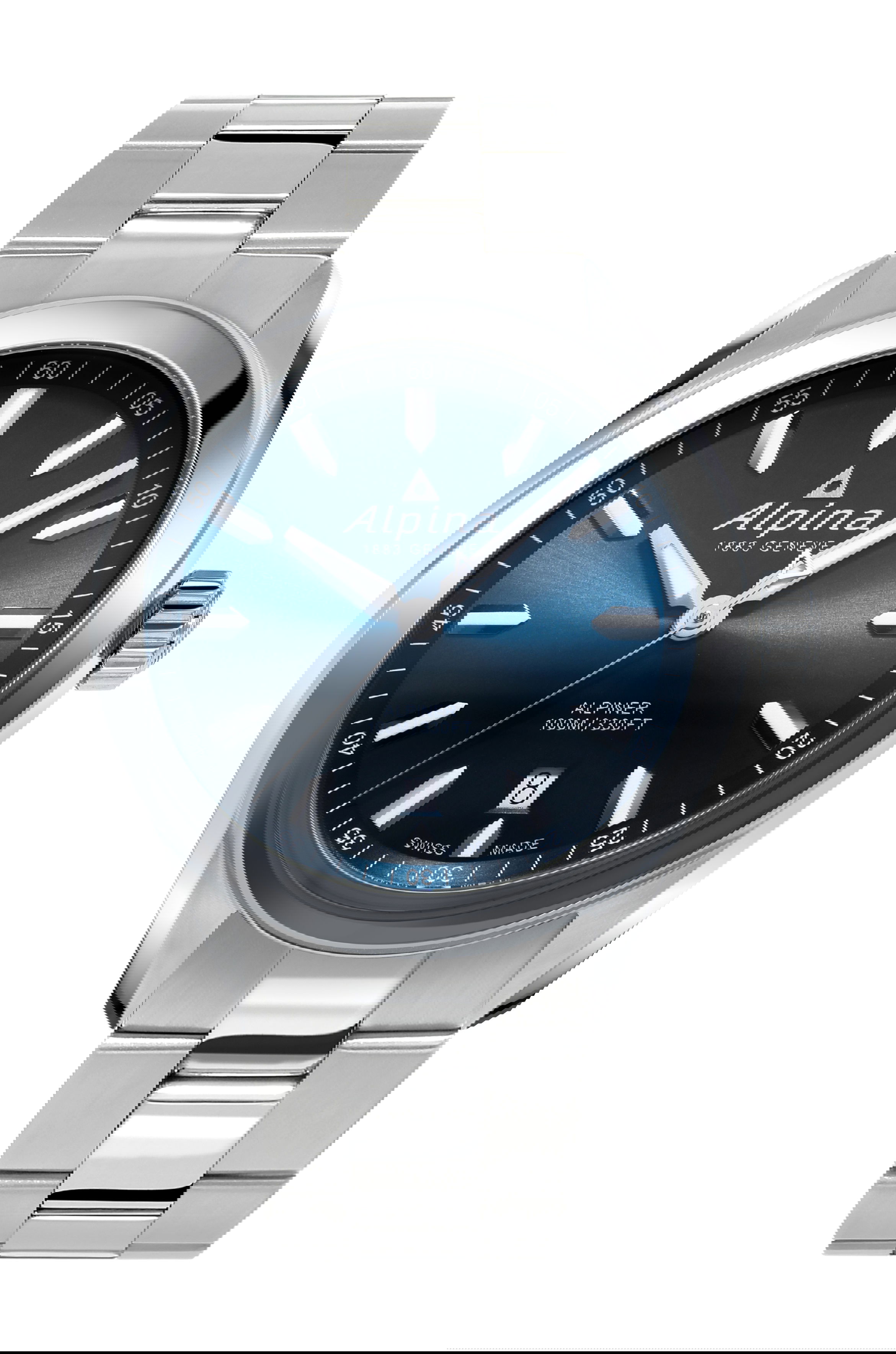 Alpina Alpiner Quartz luxury timepiece - detailed view