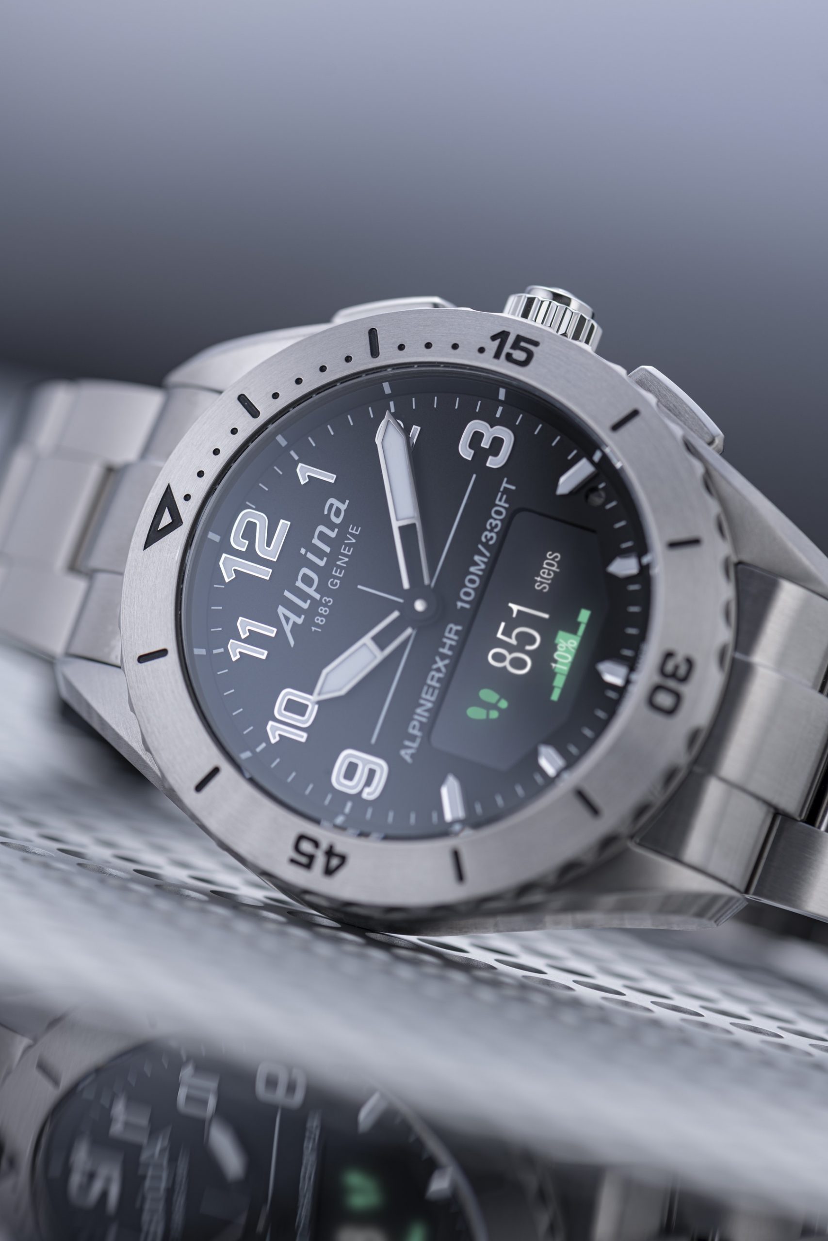 Alpina AlpinerX Alive - View 3