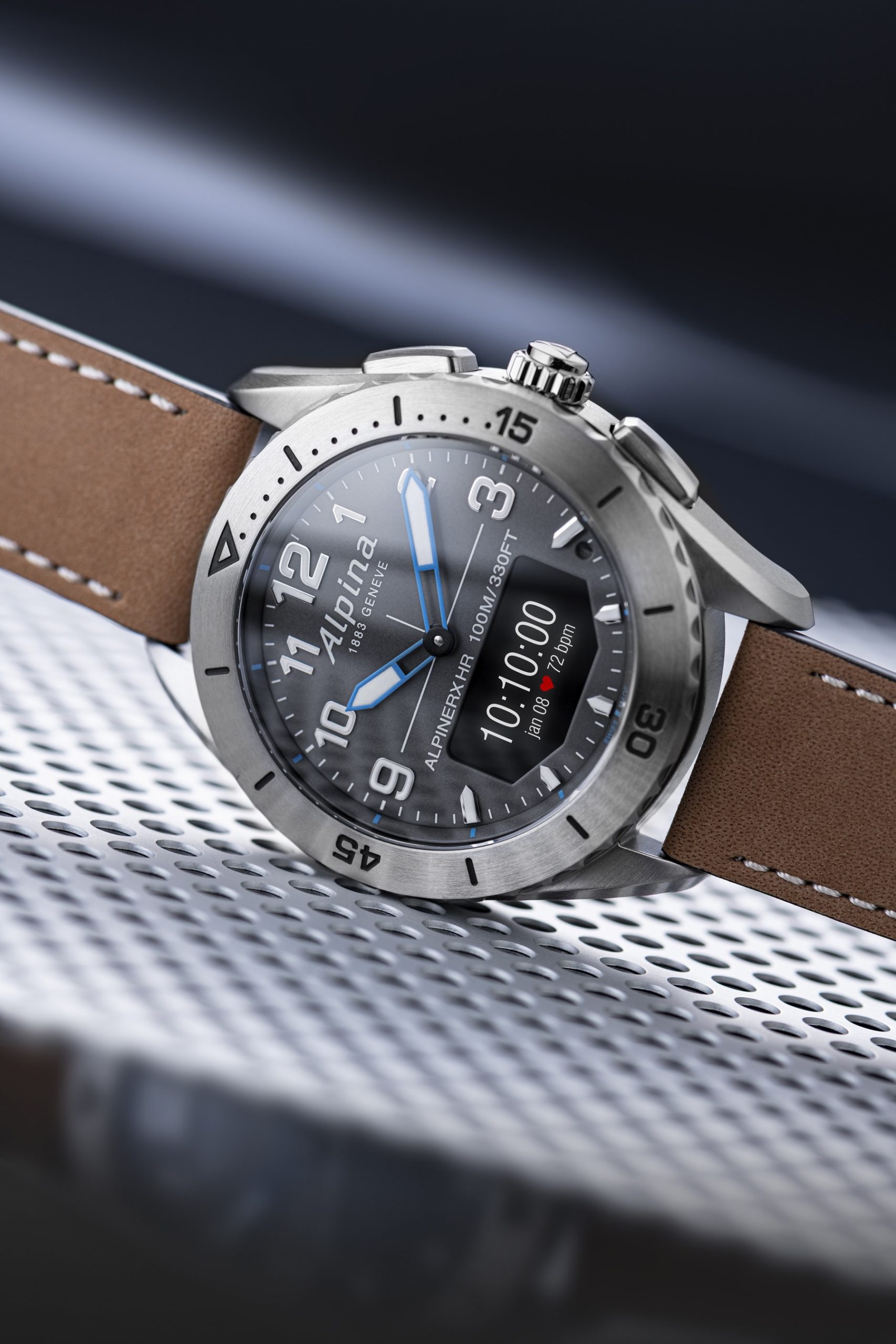 Alpina AlpinerX Alive - View 3