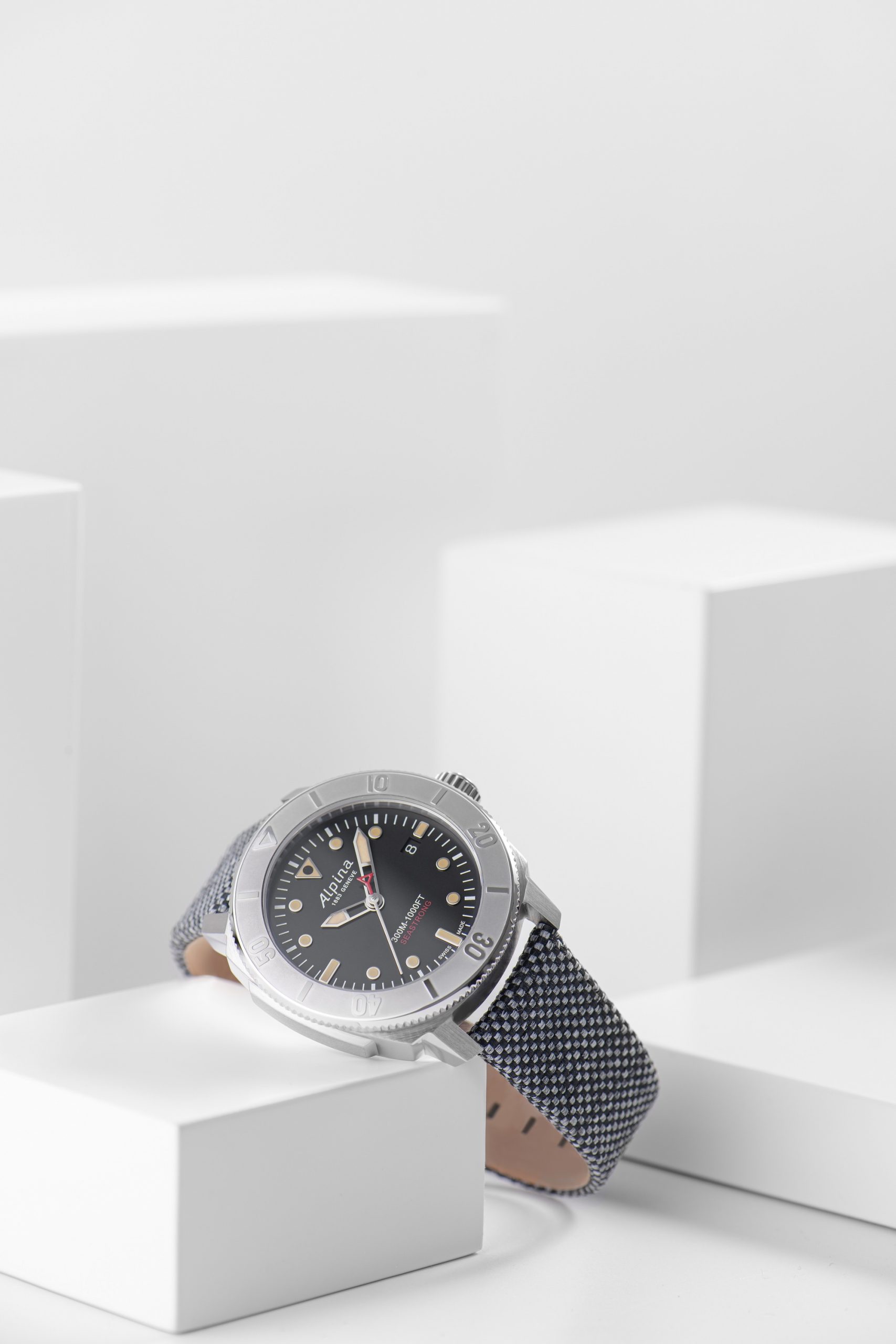 Alpina Seastrong Diver Automatic Calanda - View 2
