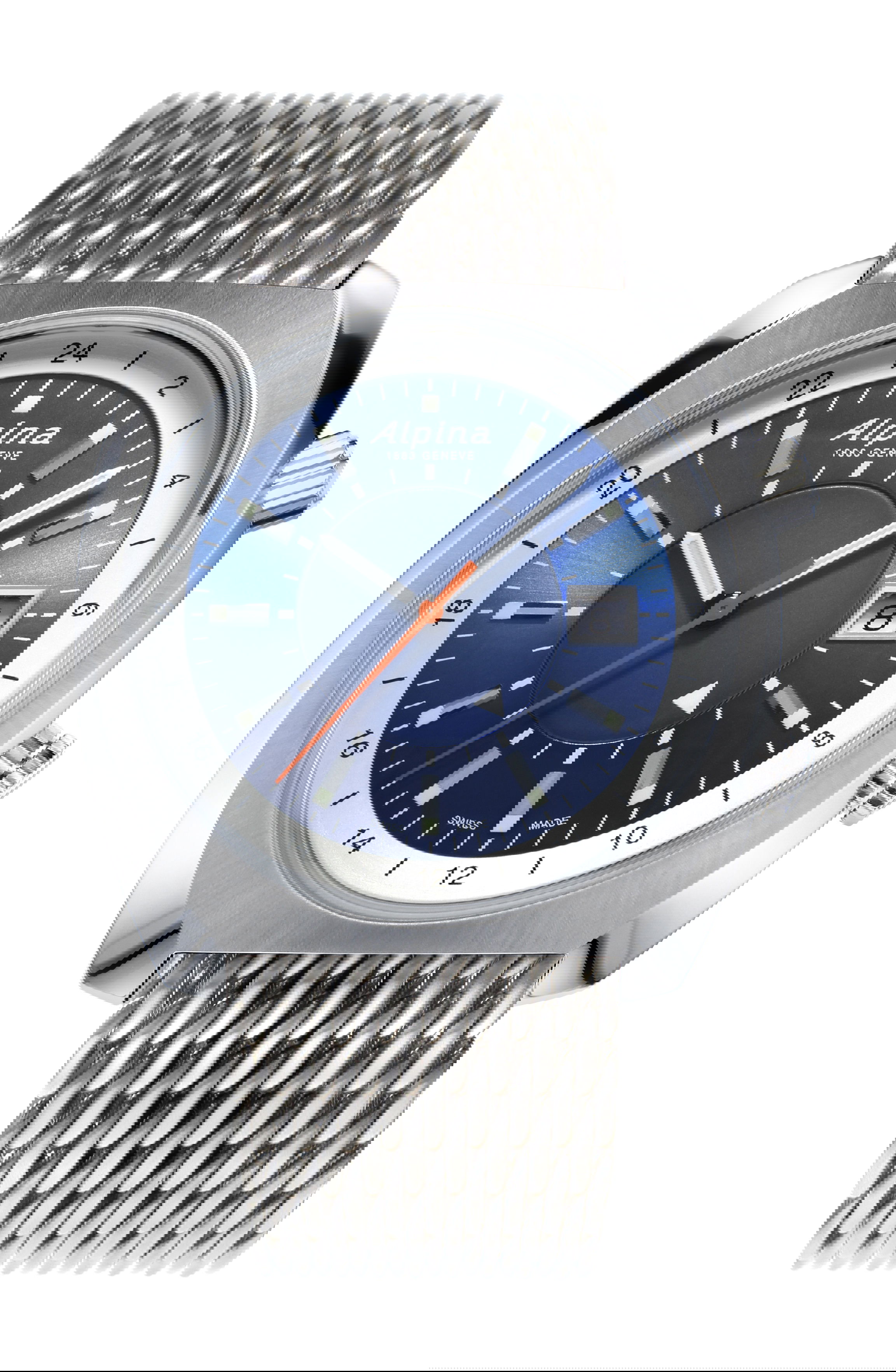 Alpina Startimer Pilot Heritage Automatic GMT luxury timepiece - detailed view