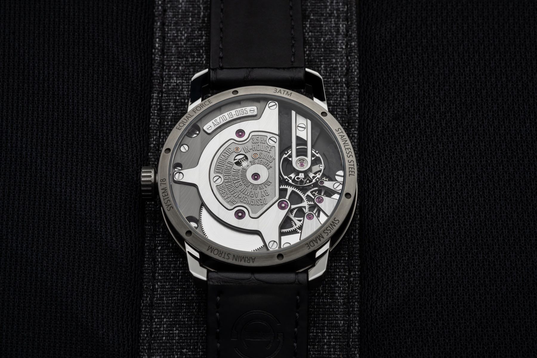Armin Strom Gravity Equal Force Ultimate Sapphire - View 2