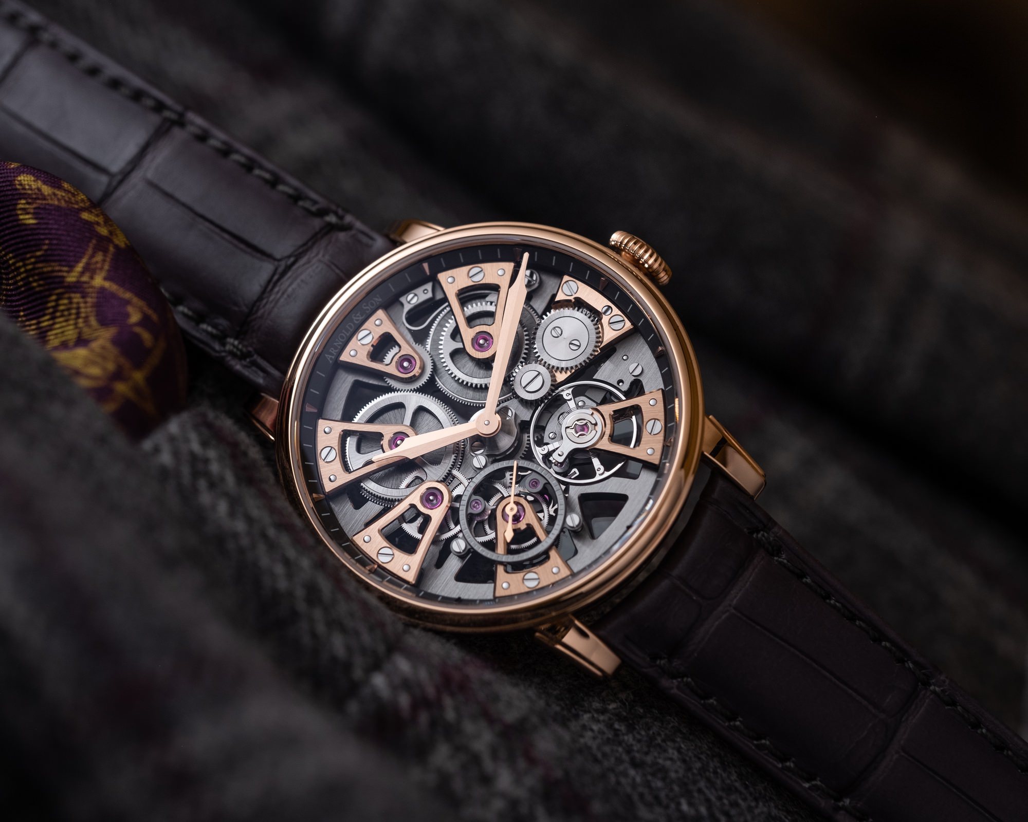 Arnold & Son Nebula 38 Red Gold - View 2