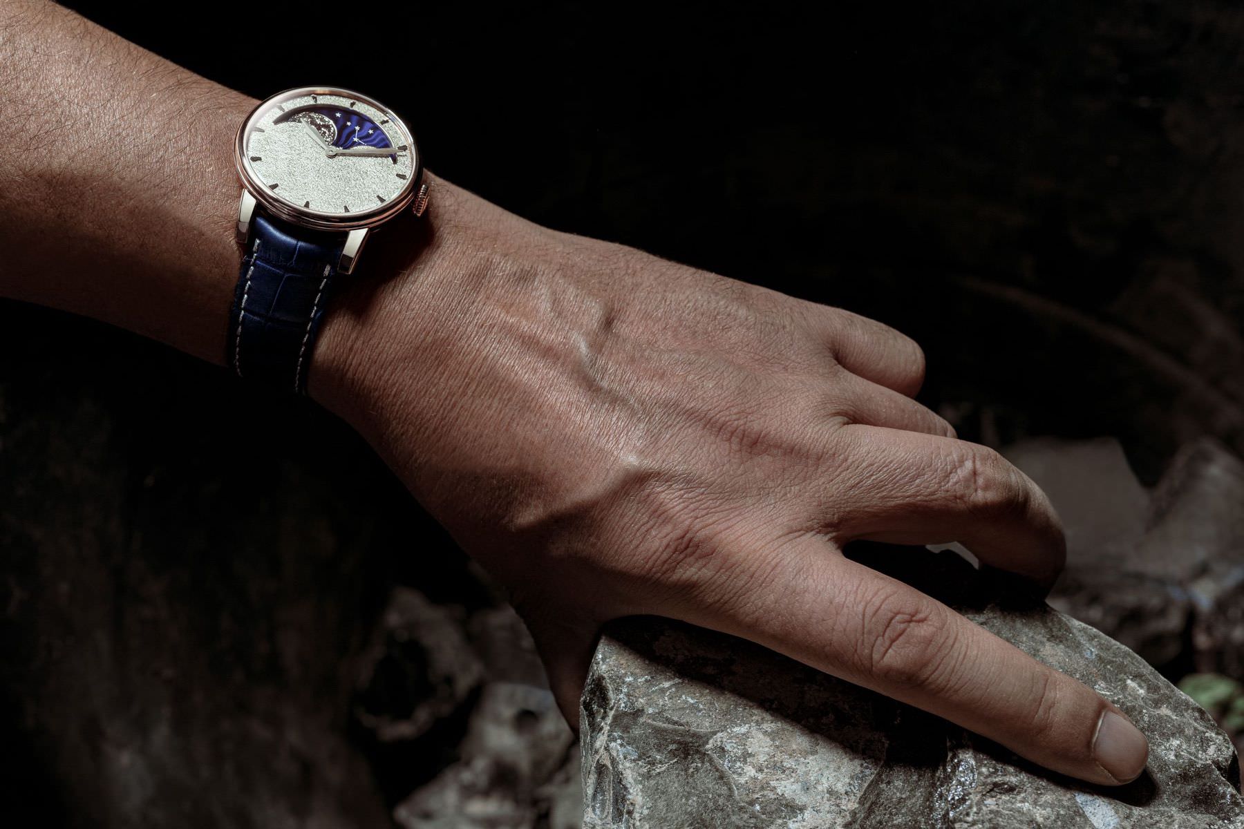 Arnold & Son Perpetual Moon Obsidian - View 3