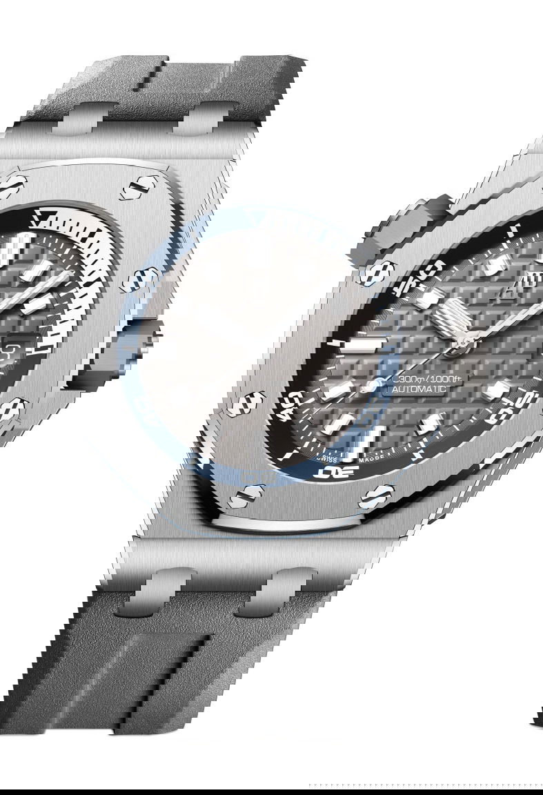 Audemars Piguet Royal Oak Offshore Diver luxury timepiece - detailed view