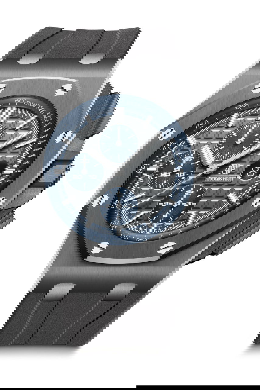 Audemars Piguet Royal Oak Offshore Selfwinding Chronograph luxury timepiece - detailed view
