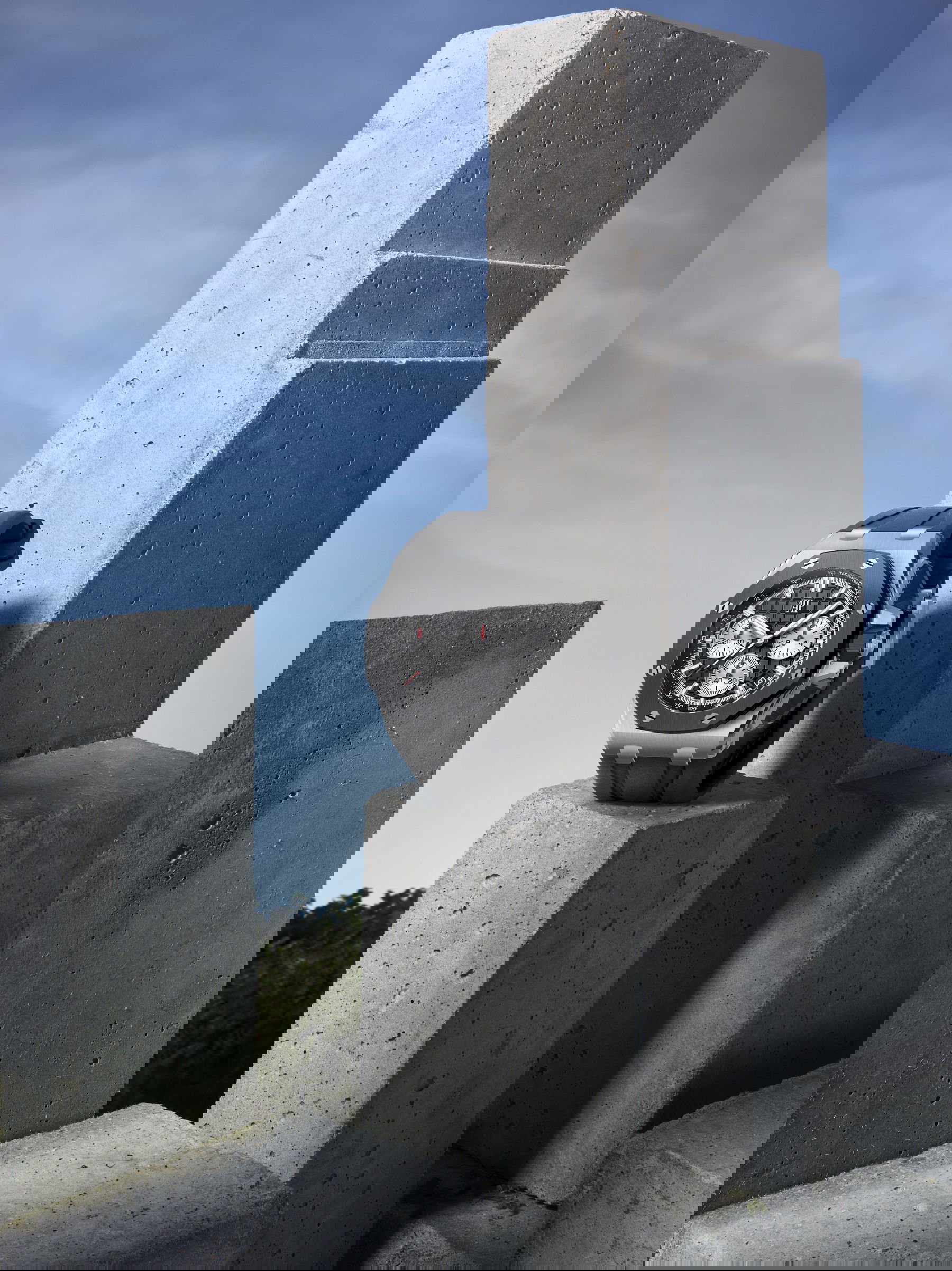 Audemars Piguet Royal Oak Offshore Selfwinding Chronograph - View 3