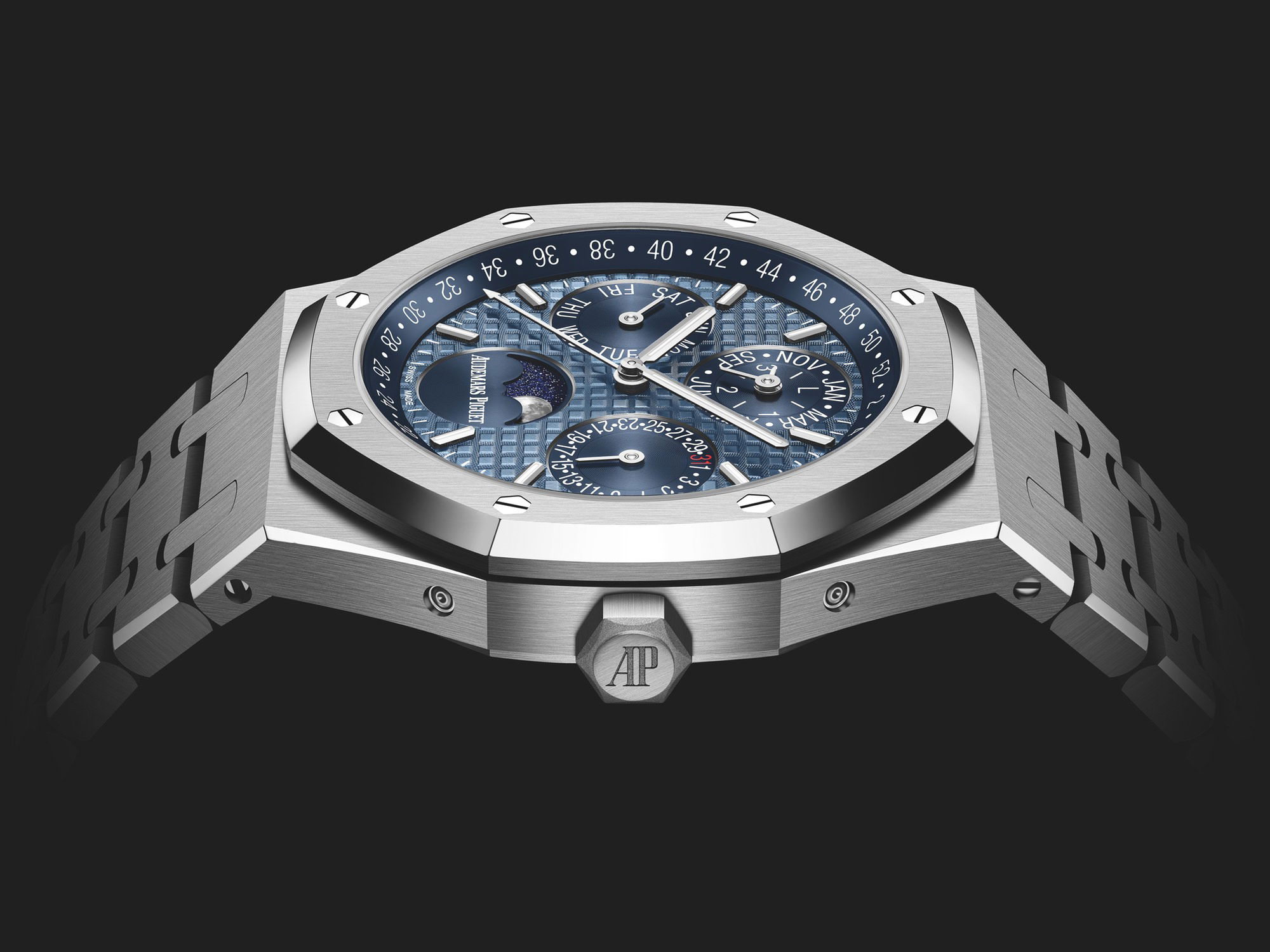 Audemars Piguet Royal Oak Perpetual Calendar - View 2