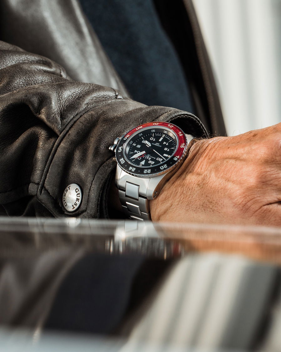 BALL Engineer Hydrocarbon AeroGMT II 42 - View 3