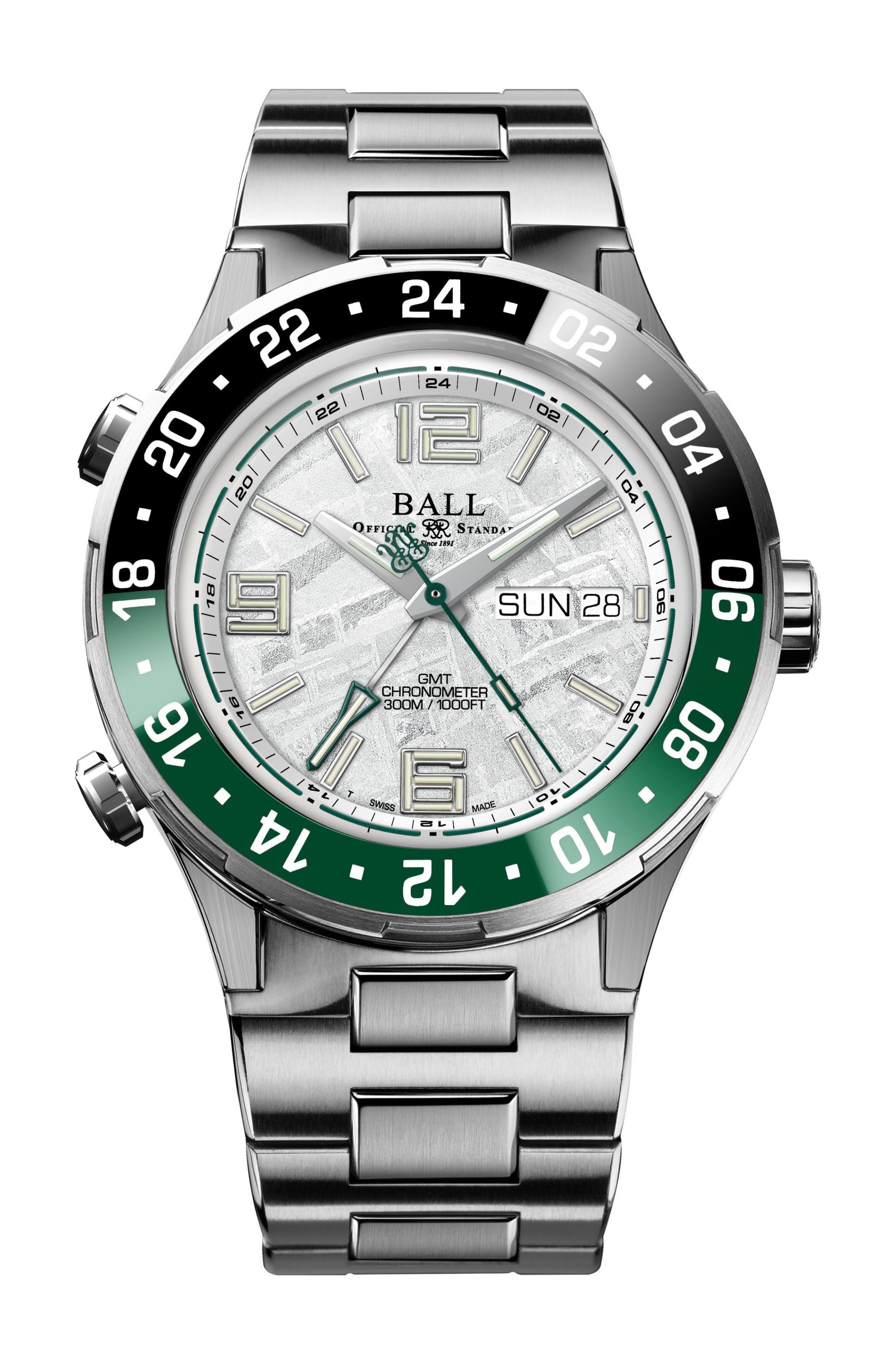 BALL Roadmaster Marine GMT 40 luxury timepiece - detailed view