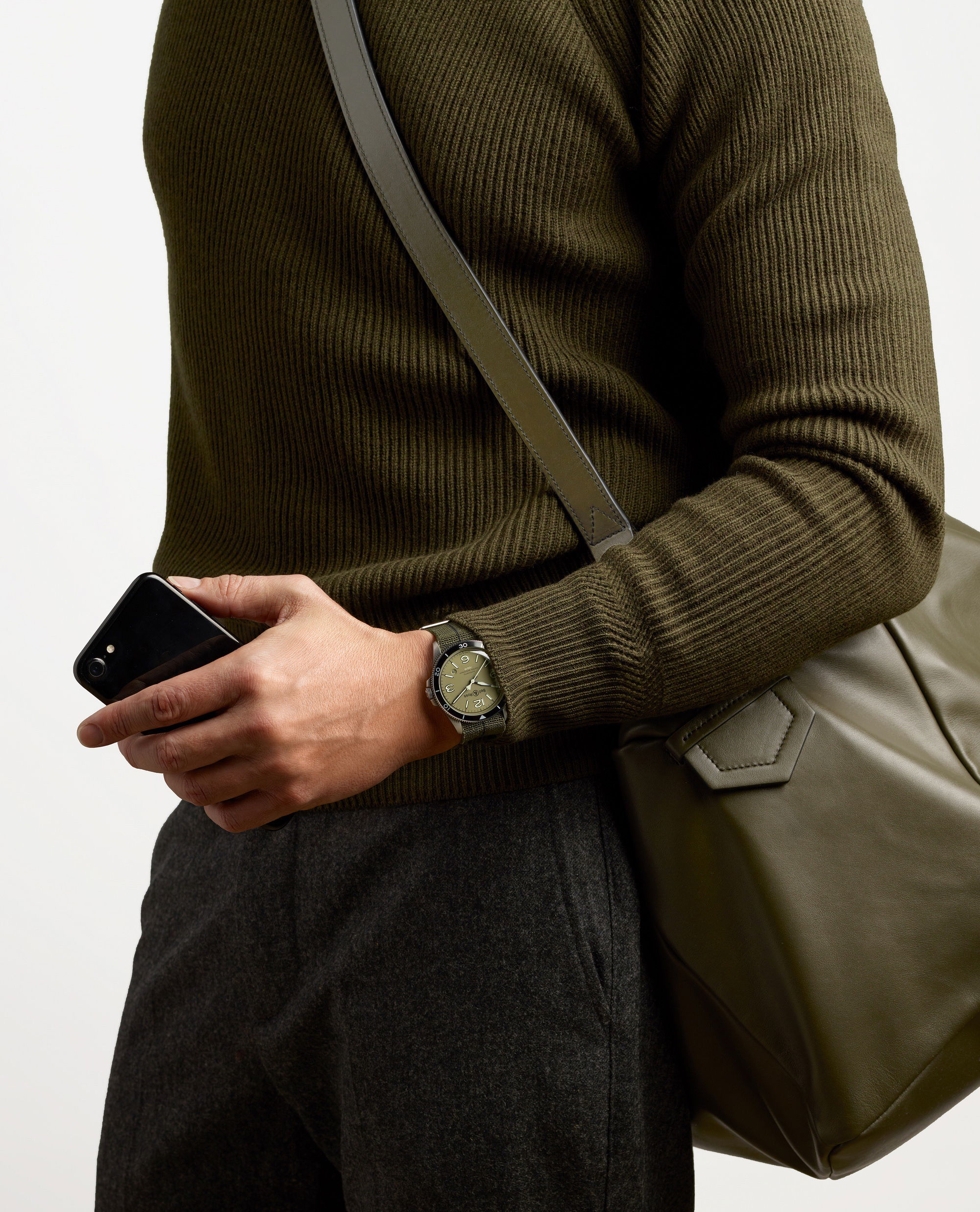Bell & Ross BR V2-92 Military Green - View 2
