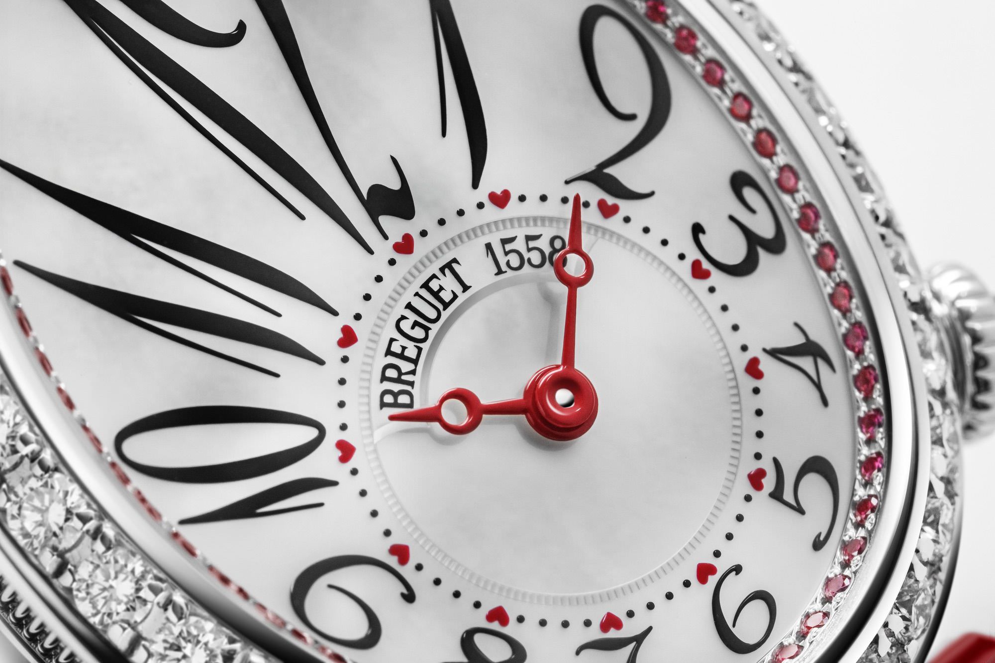 Breguet Reine de Naples 8925 Valentine’s Day Edition 2024 - View 3