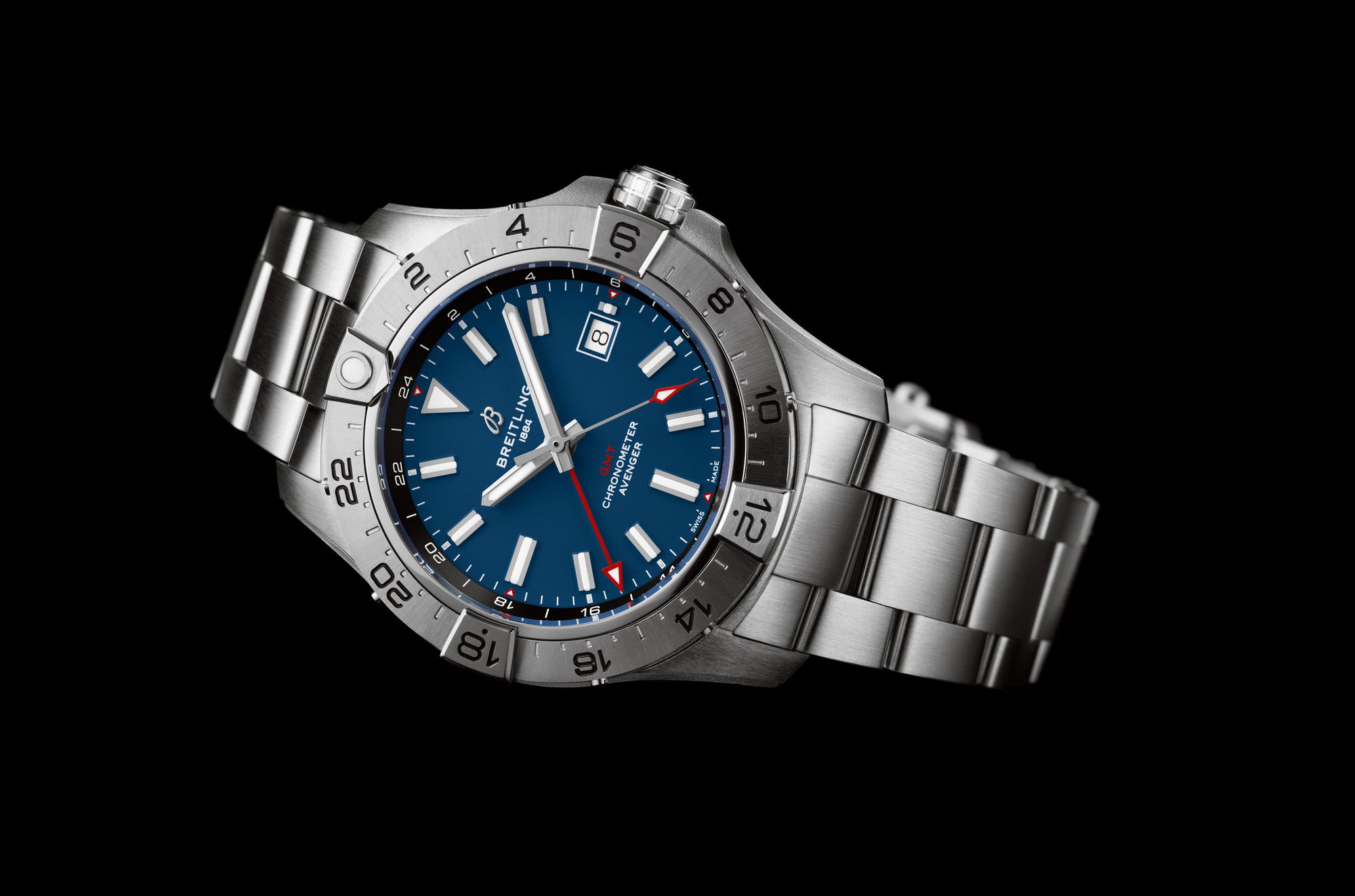 Breitling Avenger Automatic GMT 44 - View 3