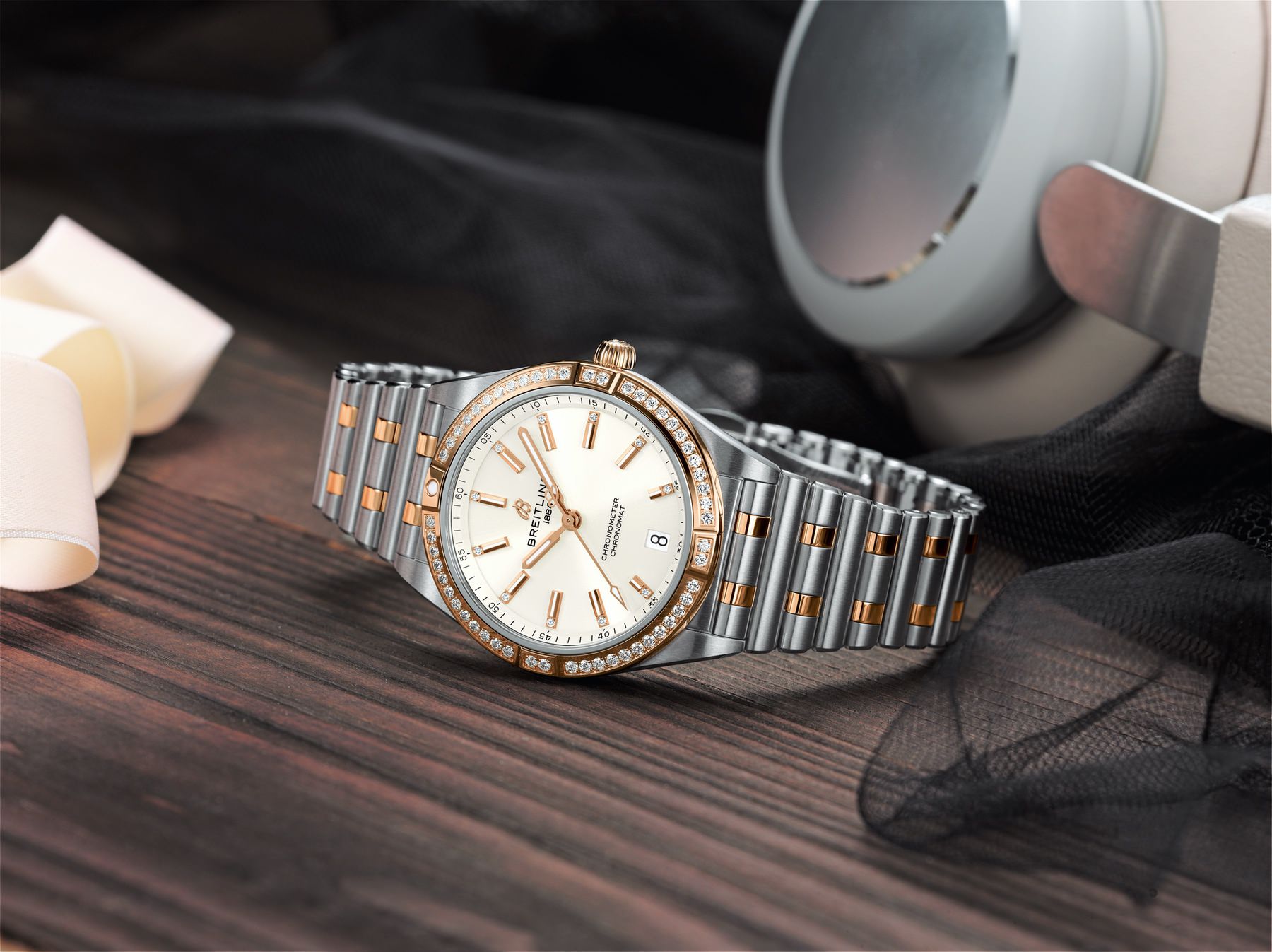 Breitling Chronomat Automatic 36 - View 3