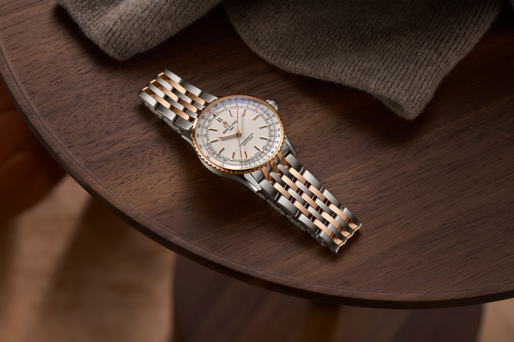 Breitling Navitimer Automatic 41 - View 2