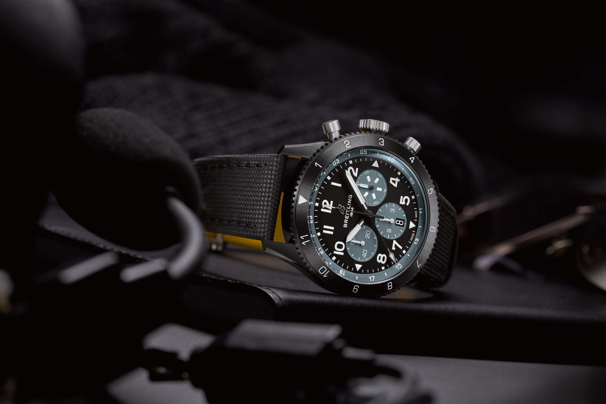 Breitling Super AVI B04 Chronograph GMT 46 Mosquito Night Fighter - View 3