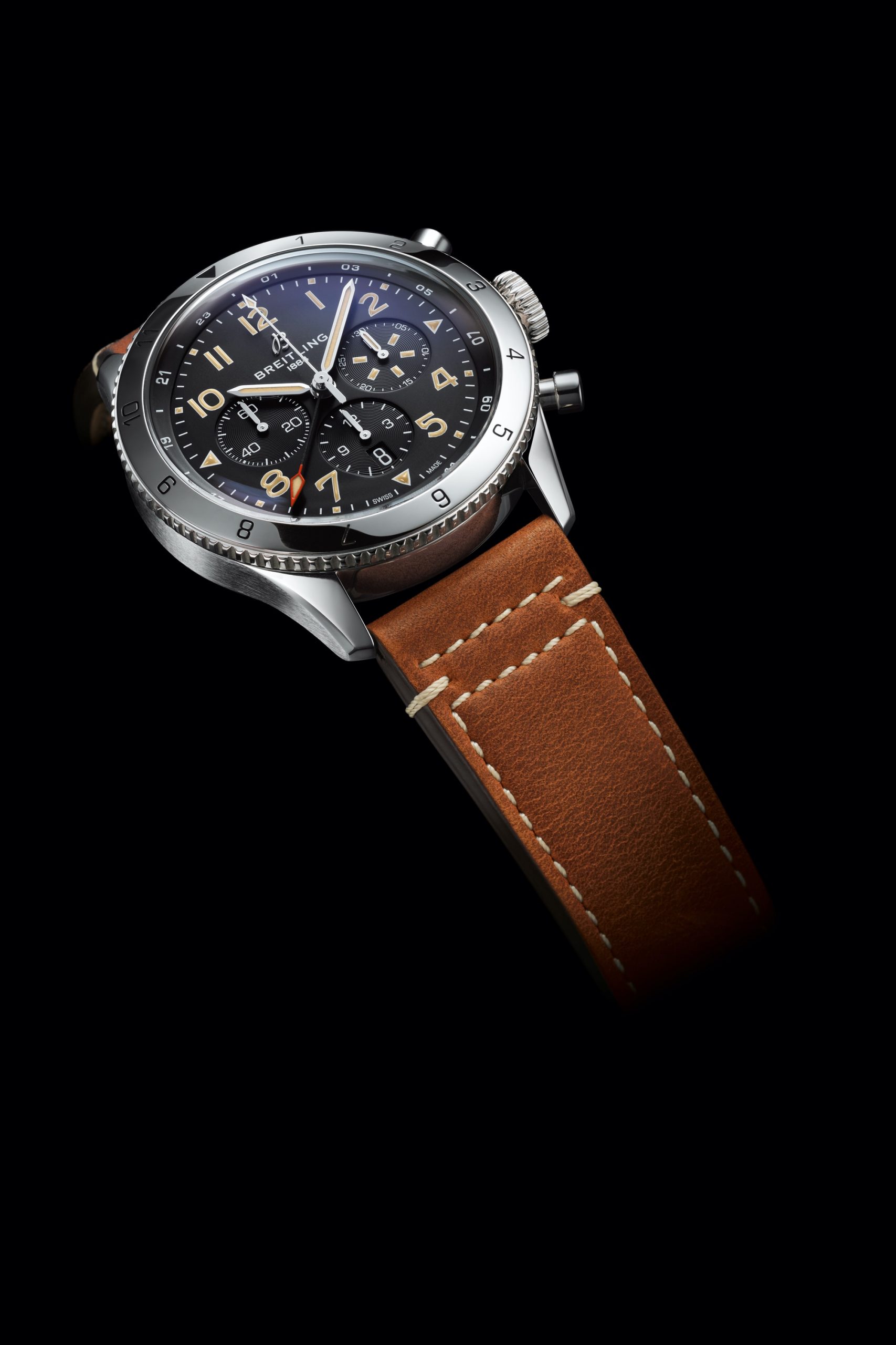 Breitling Super AVI B04 Chronograph GMT 46 P-51 Mustang - View 3