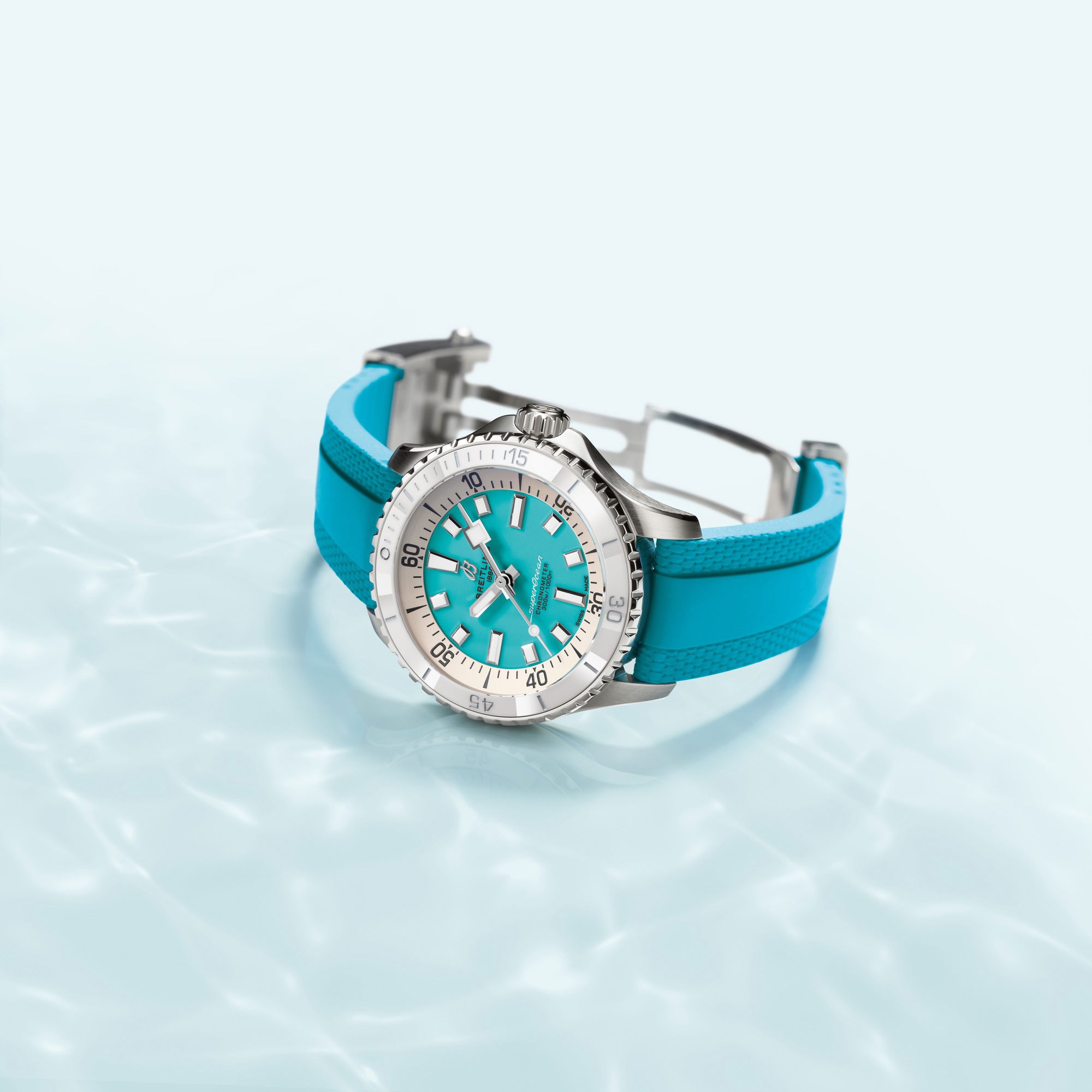 Breitling Superocean Automatic 36 - View 3