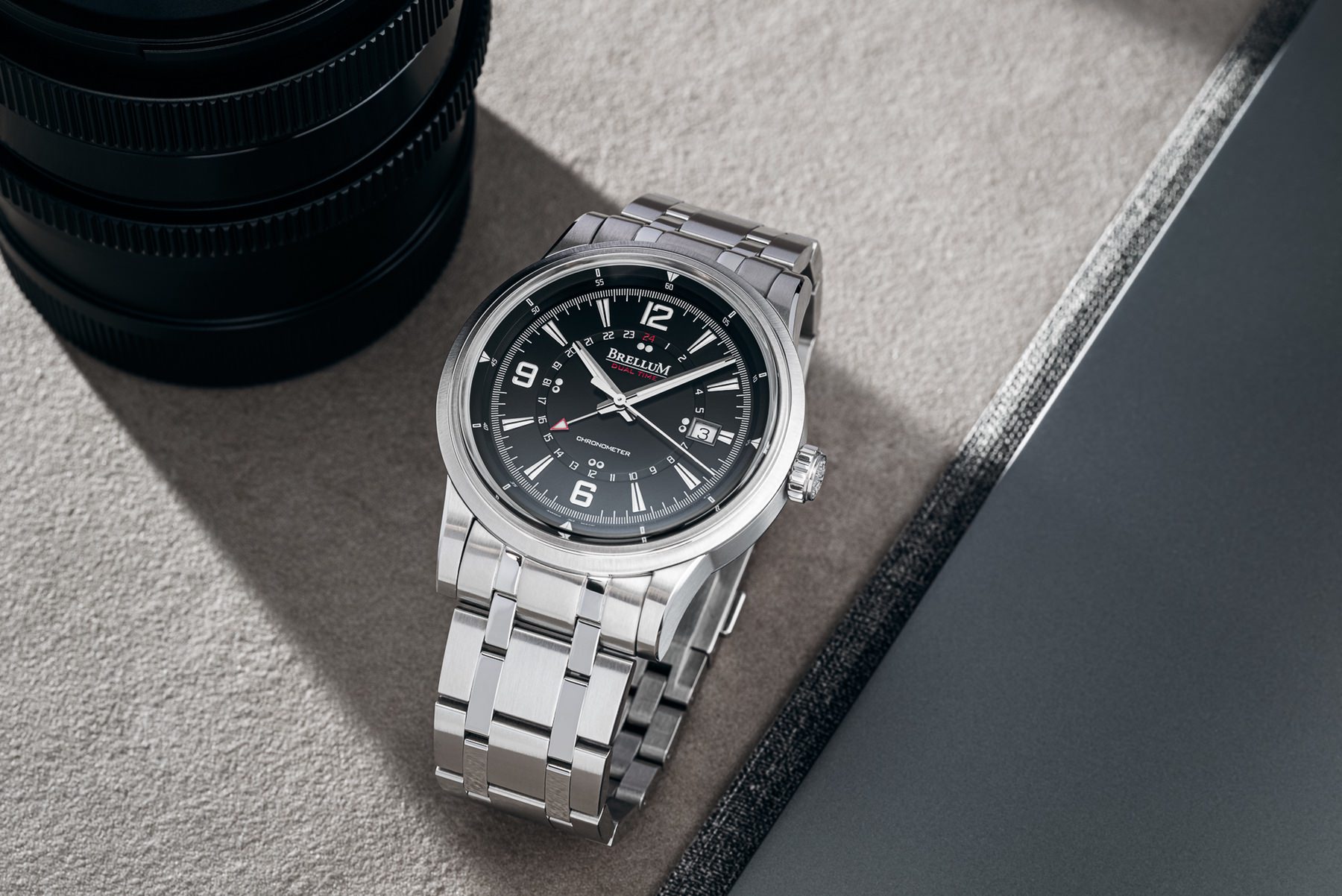 Brellum Wyvern GMT Black - View 3