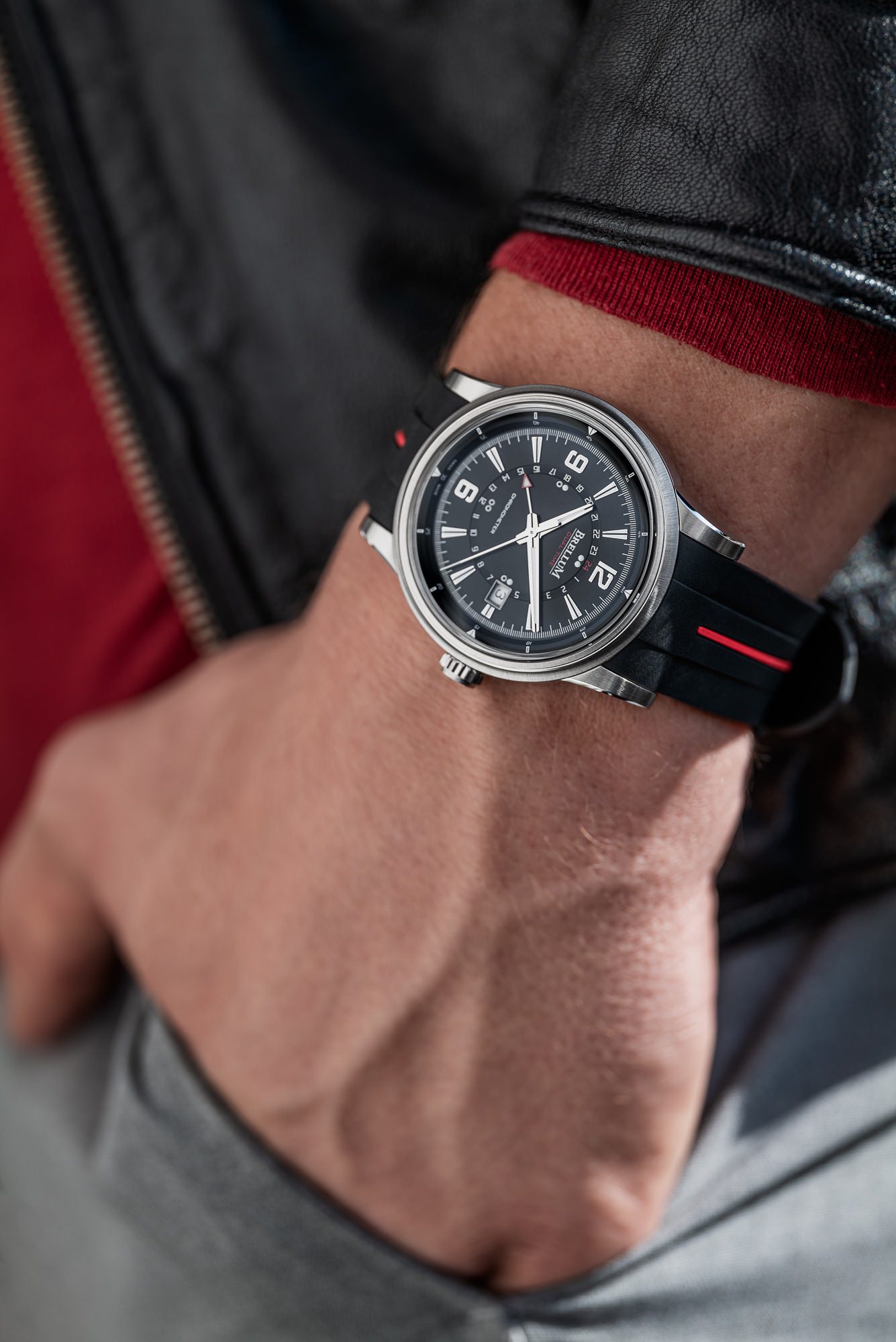 Brellum Wyvern GMT Black - View 2
