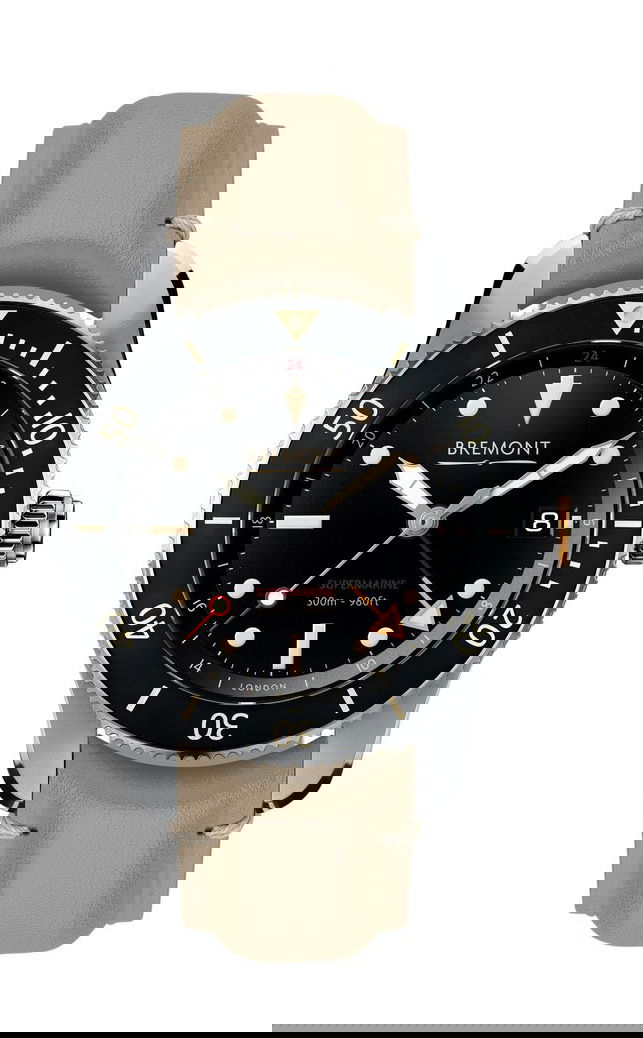 Bremont S302 luxury timepiece - detailed view