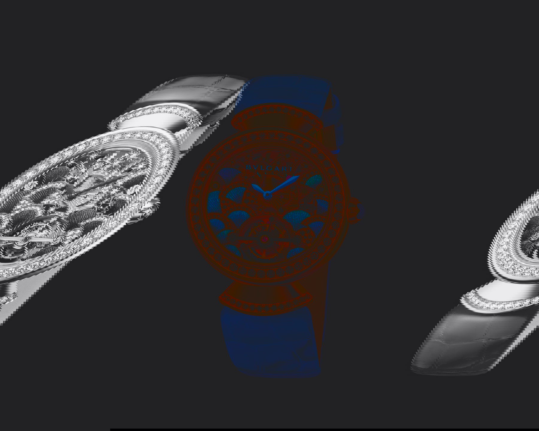 Bvlgari Divas’ Dream Peacock Tourbillon Lumiere - View 3