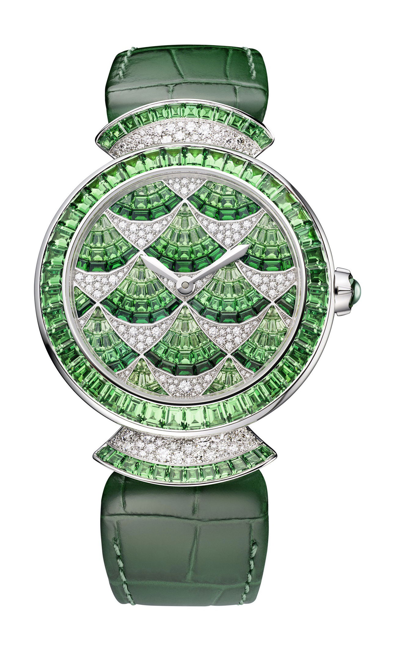 Bvlgari Divina Mosaica Tsavorite luxury timepiece - detailed view
