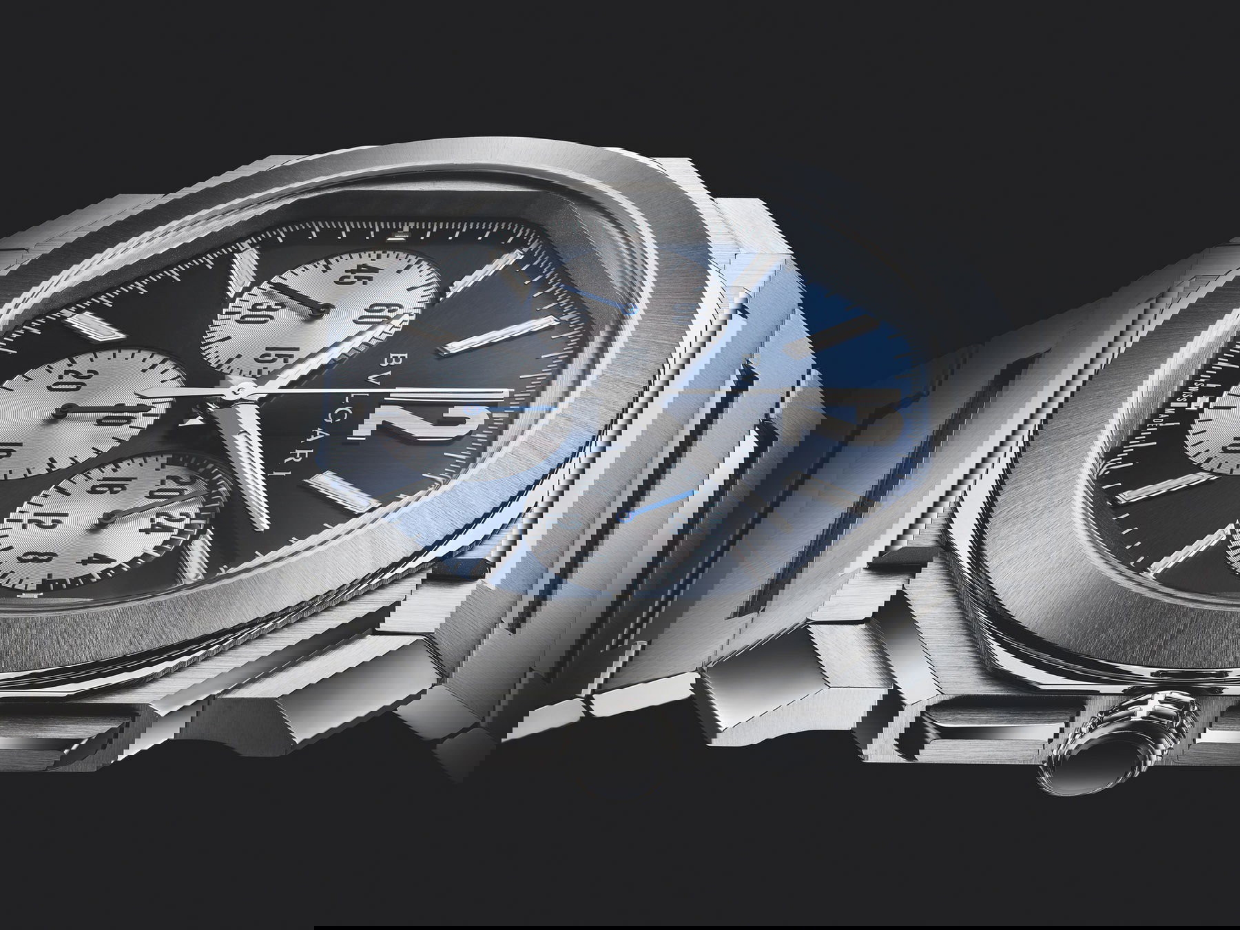 Bvlgari Octo Finissimo S Chronograph GMT STeel - View 3