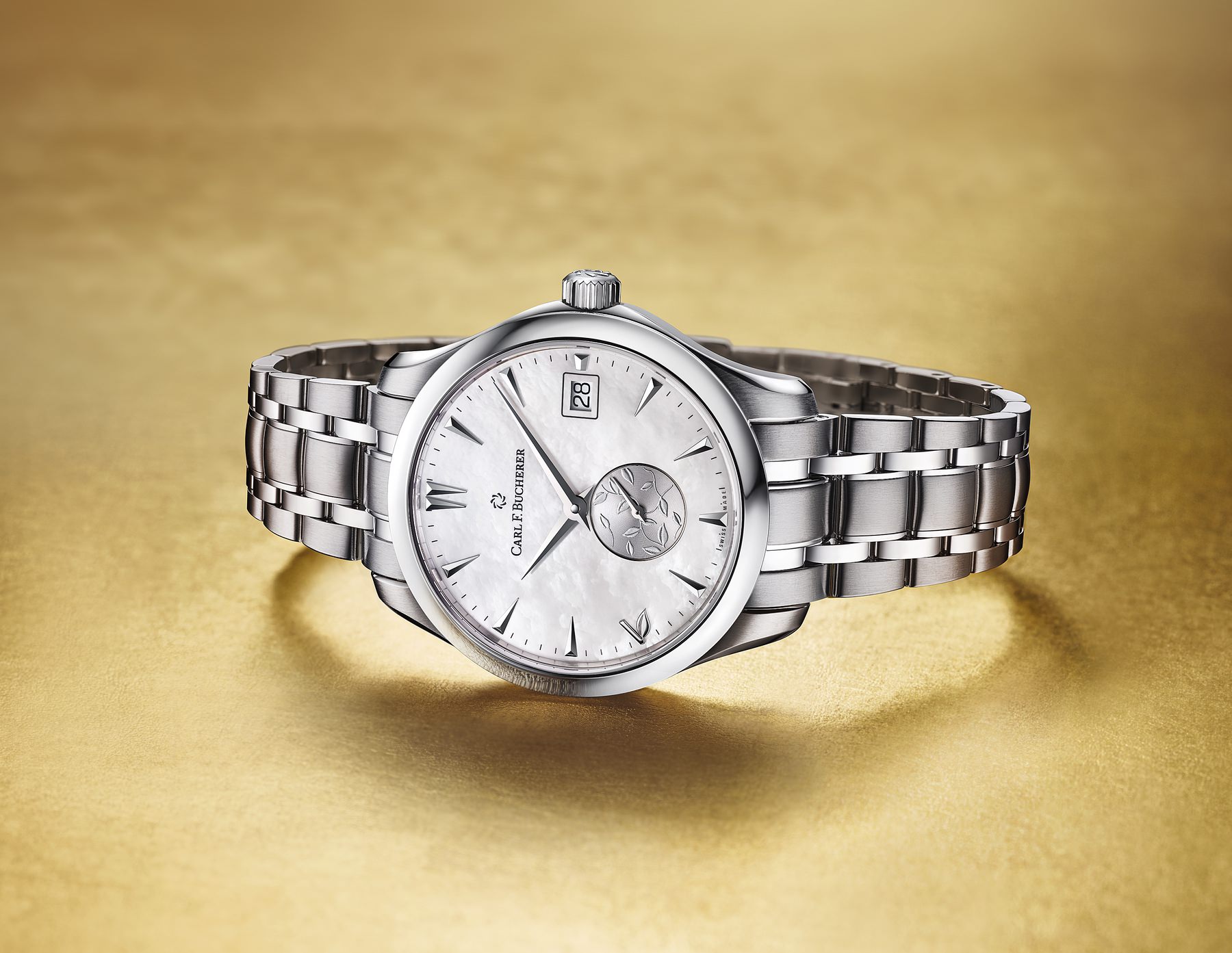 Carl F. Bucherer Manero AutoDate LOVE - View 2