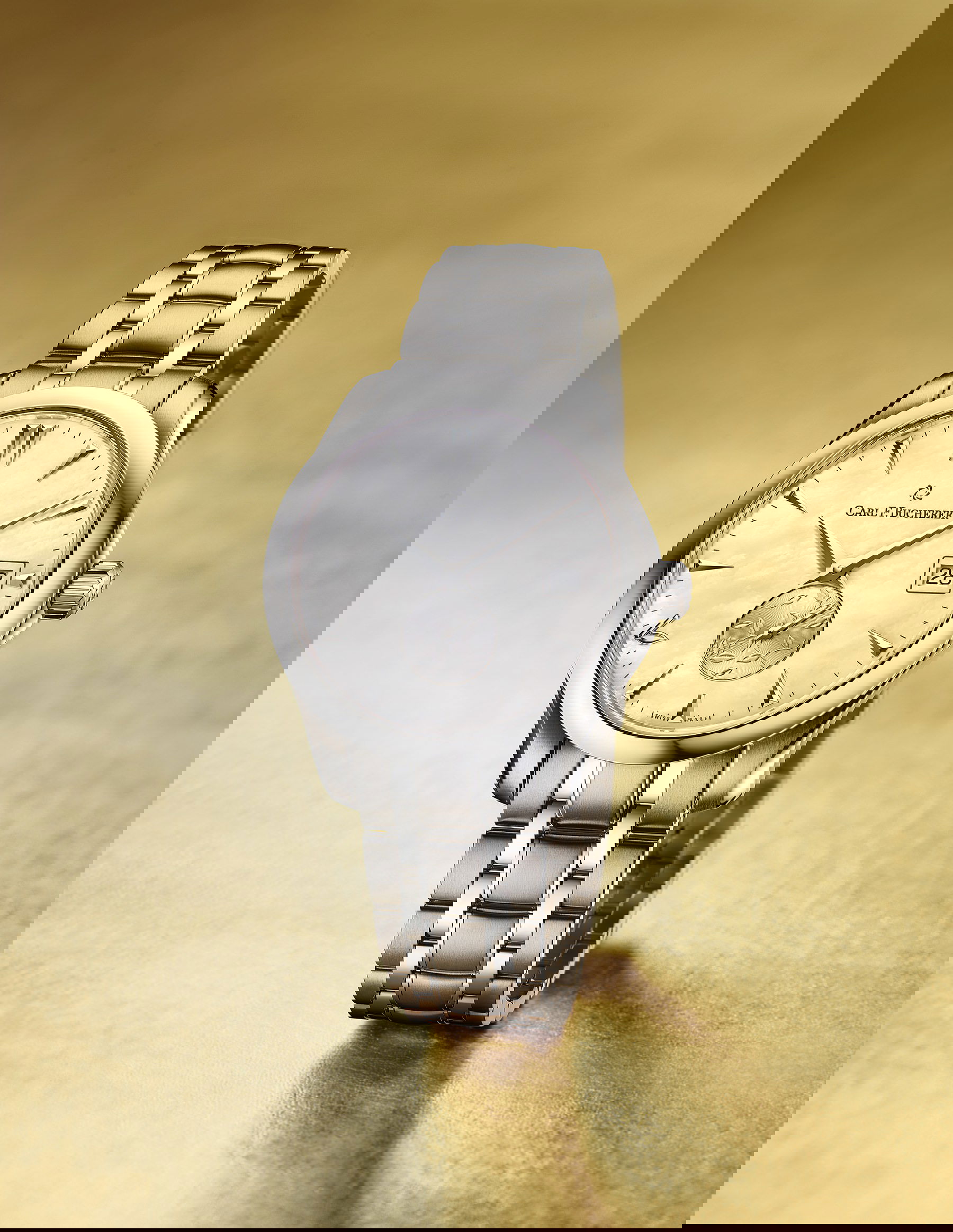 Carl F. Bucherer Manero AutoDate LOVE - View 3