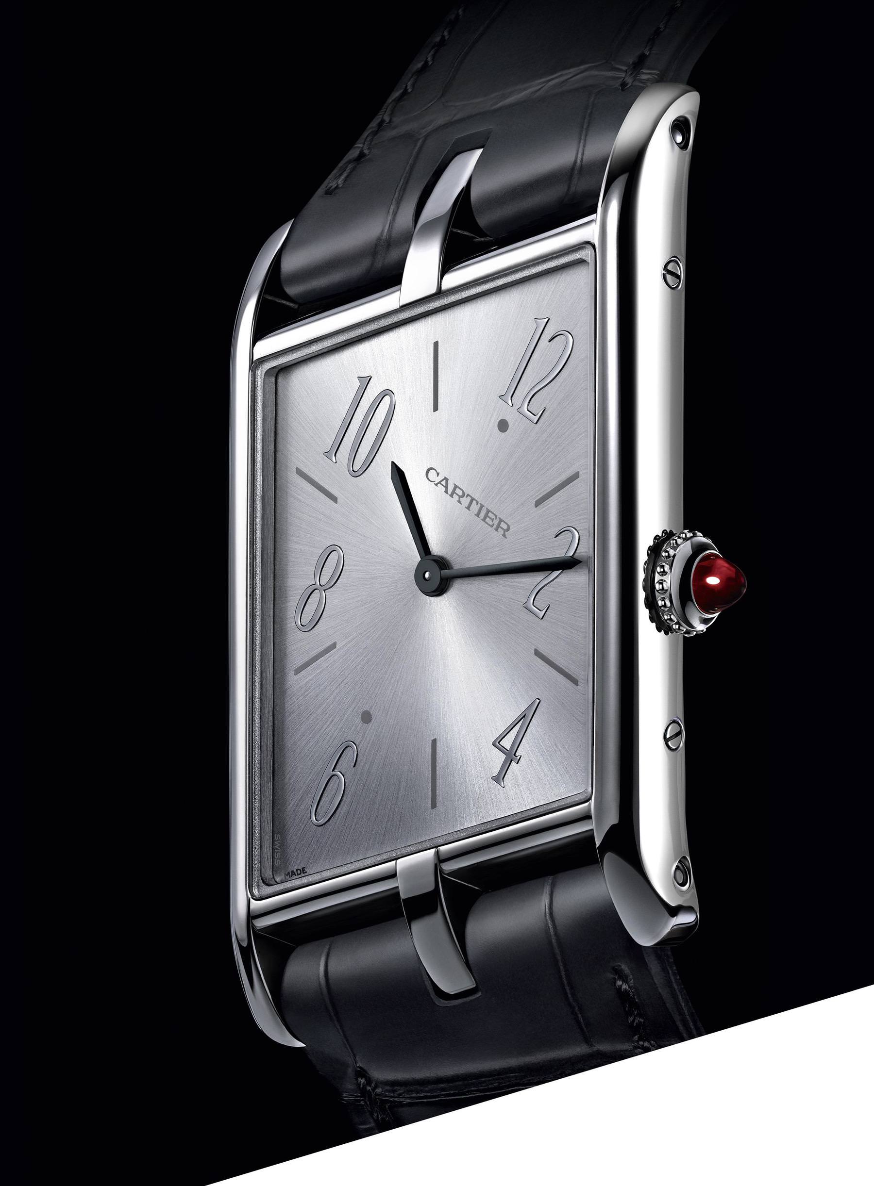 Cartier Montre Tank Asymétrique - View 2