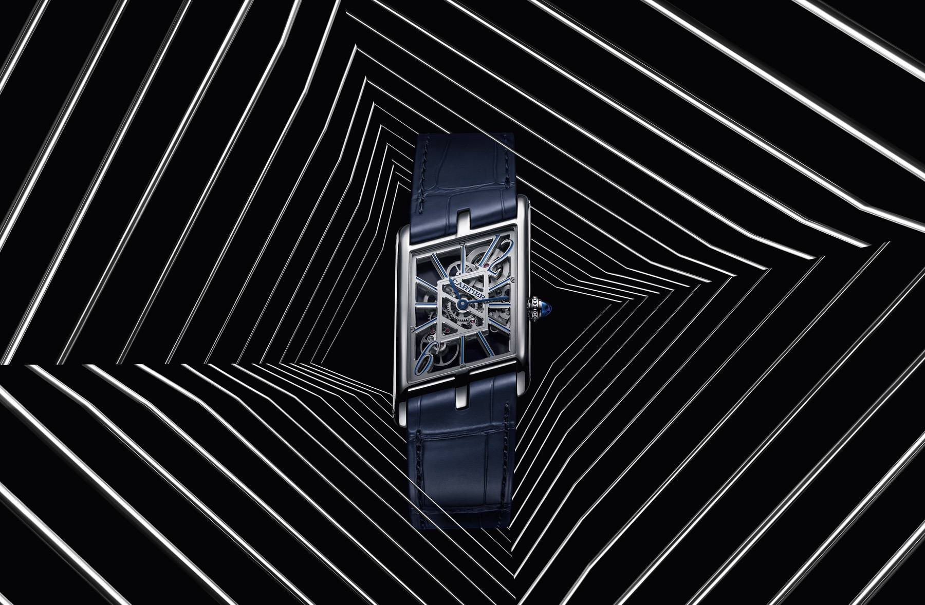 Cartier Montre Tank Asymétrique - View 3