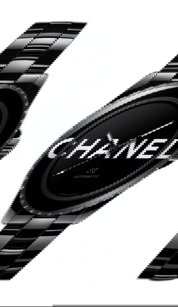 Chanel J12 Wanted de Chanel luxury timepiece - detailed view