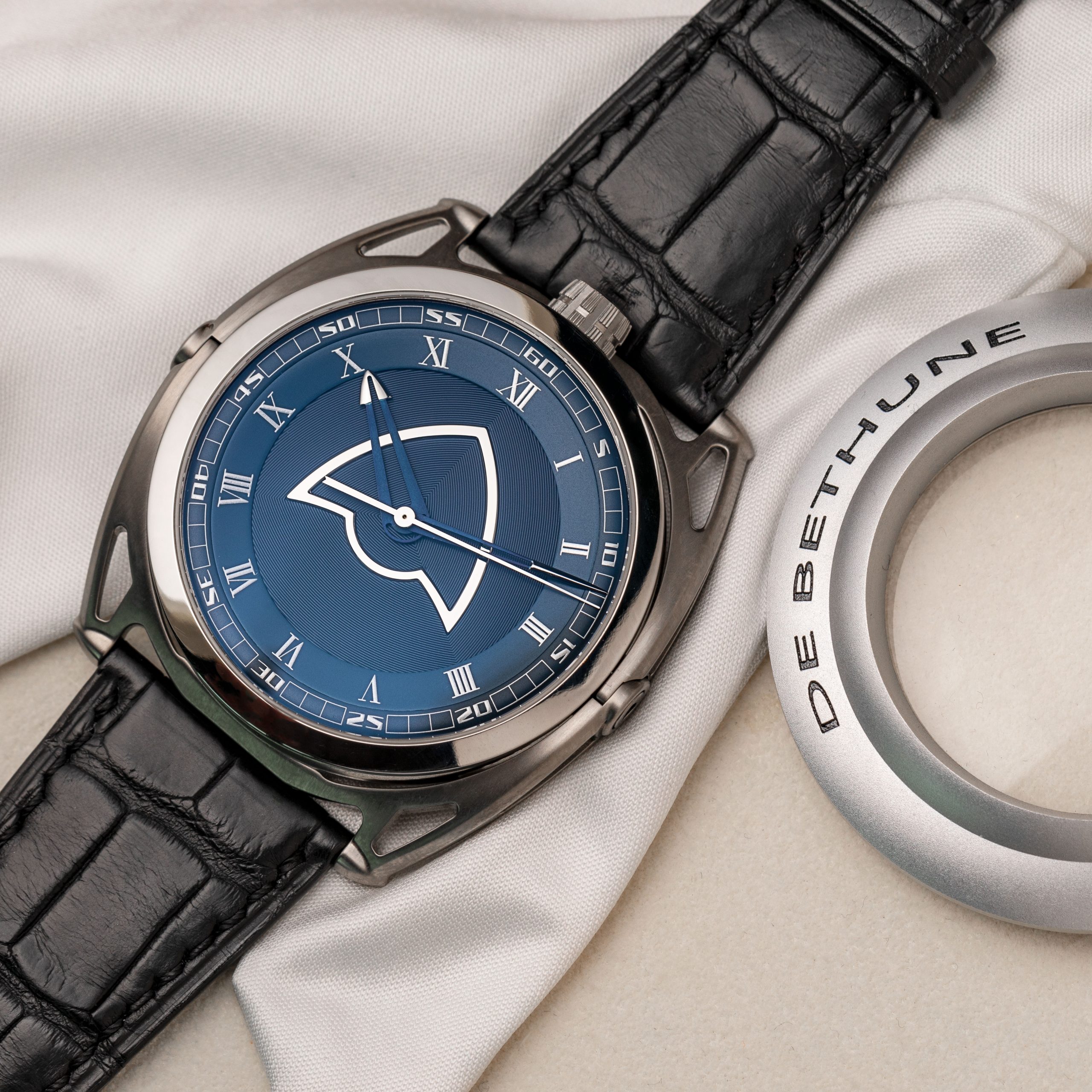 De Bethune DB27 Titan Hawk V2 - View 2