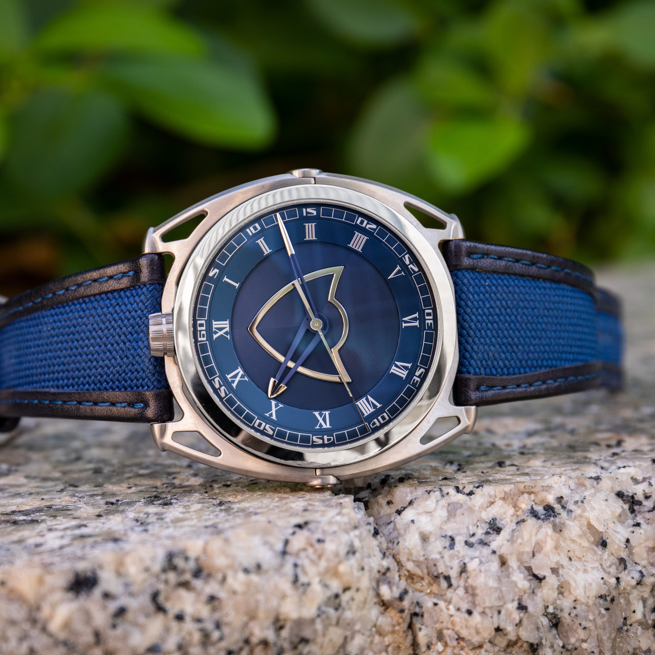 De Bethune DB27 Titan Hawk V2 - View 3