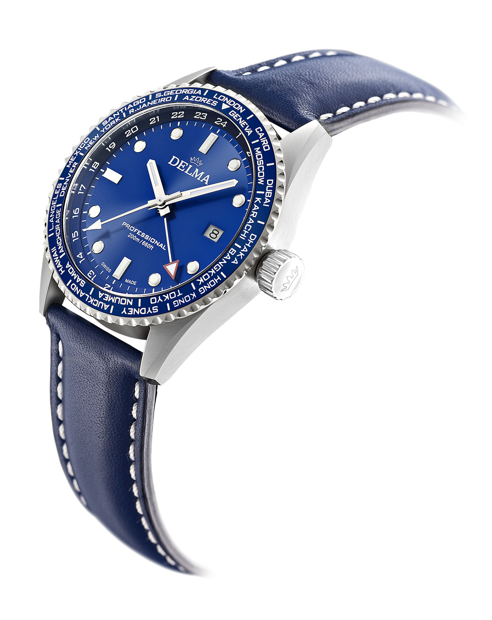 Delma Cayman Worldtimer - View 2