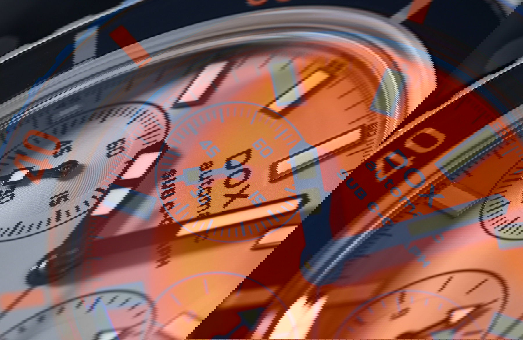 Doxa SUB 200 C-Graph Professional - View 3