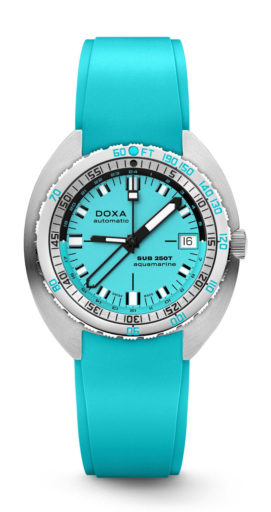 Doxa SUB 250T GMT Aquamarine luxury timepiece - detailed view