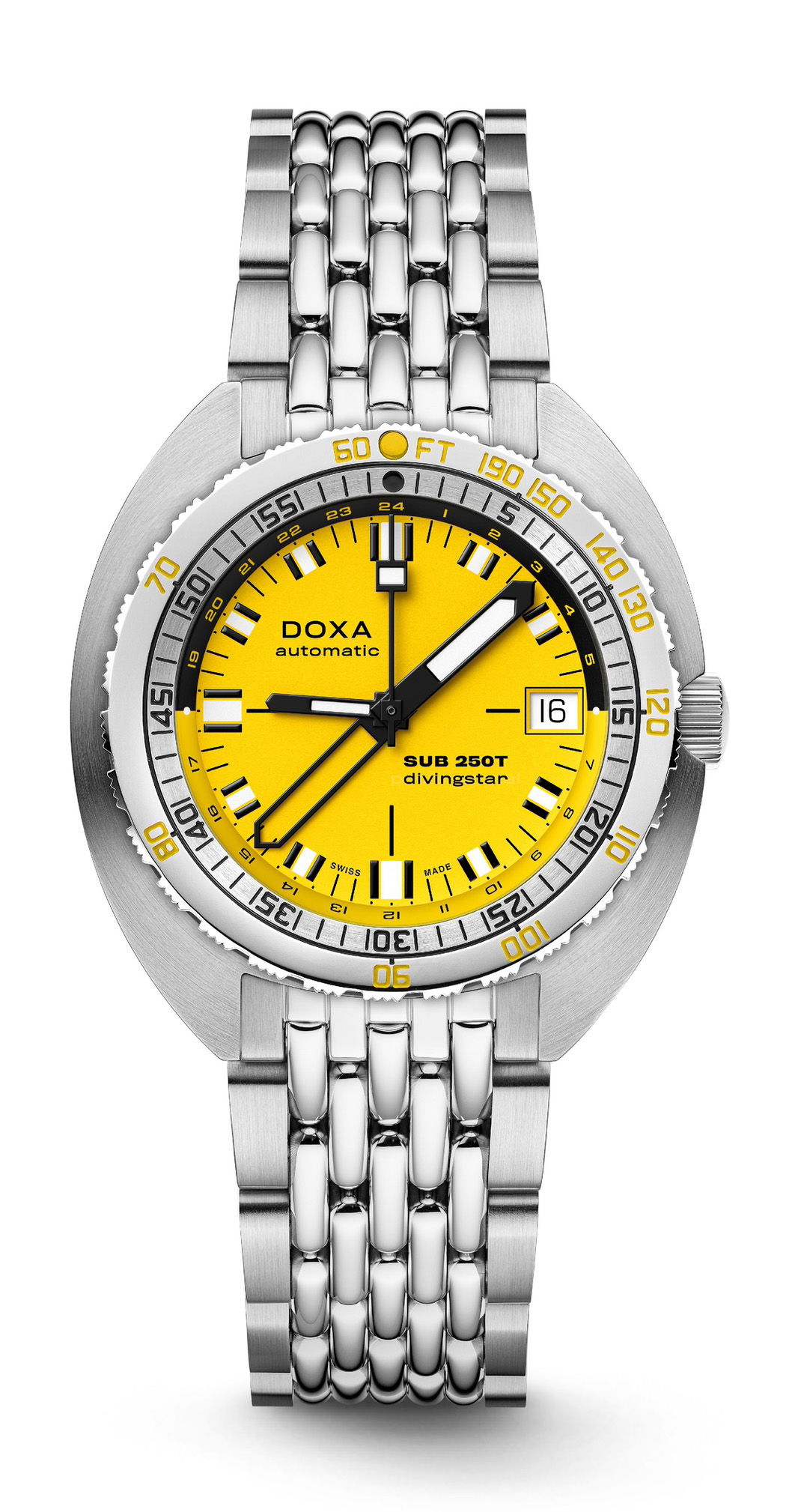 Doxa SUB 250T GMT Divingstar luxury timepiece - detailed view