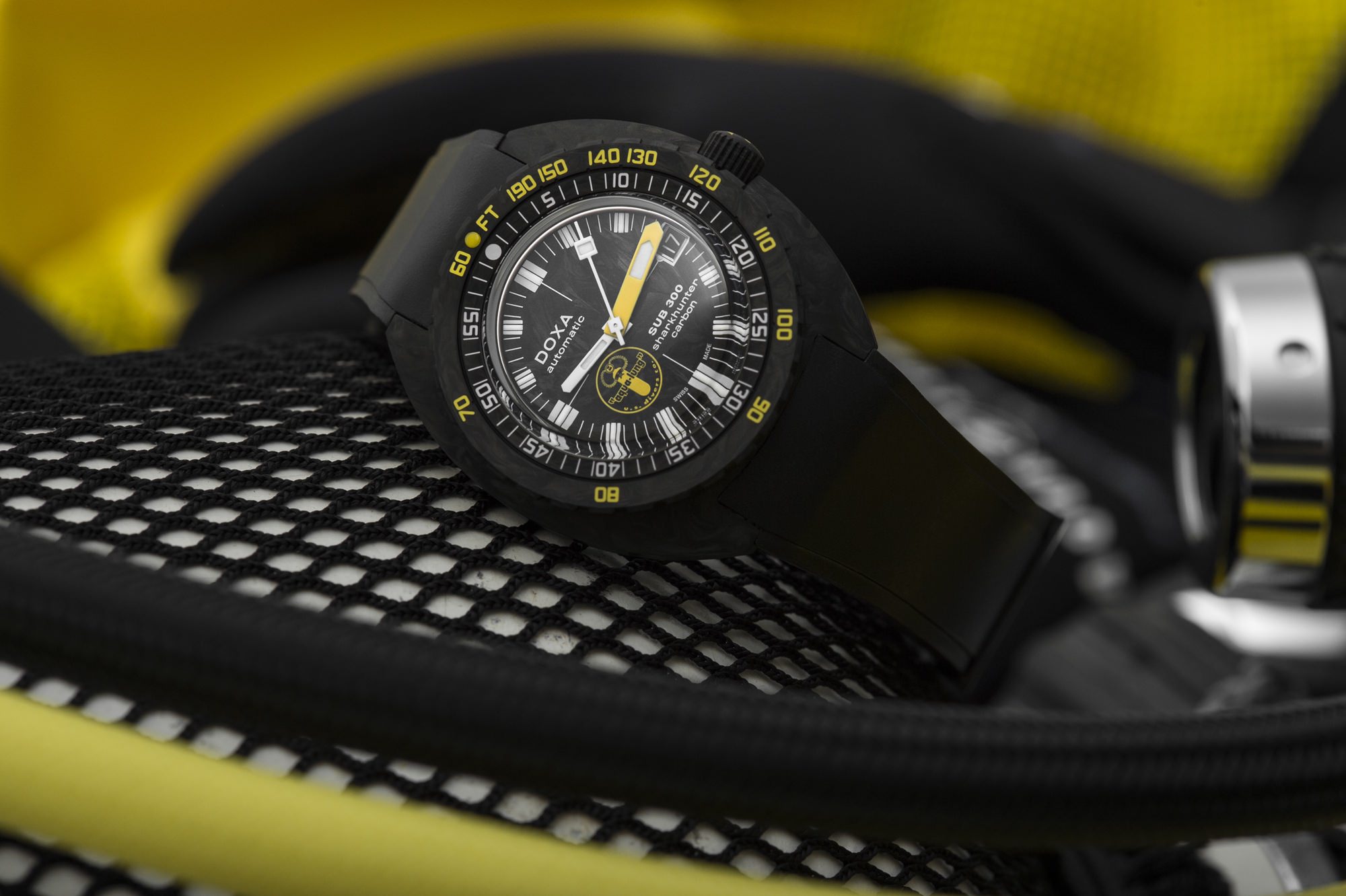 Doxa SUB 300 Carbon Aqua Lung US Divers - View 2