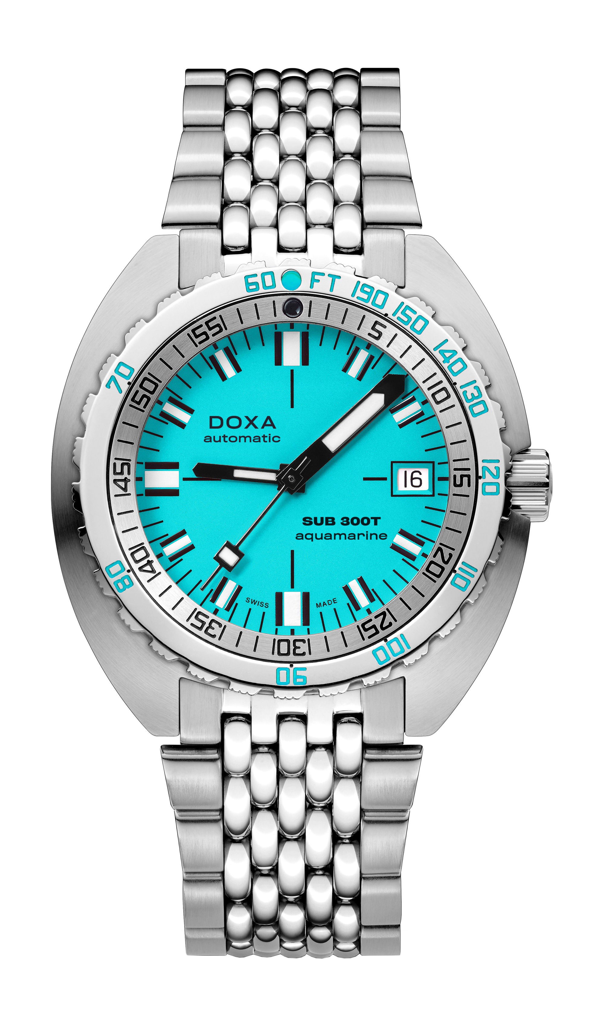Doxa SUB 300T Aquamarine luxury timepiece - detailed view