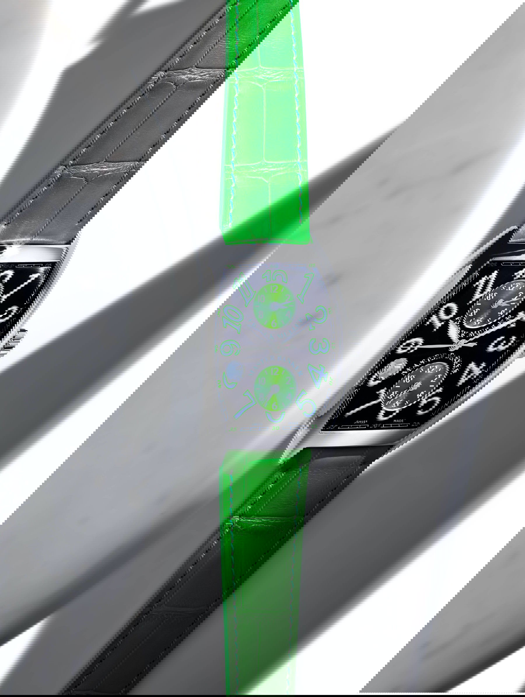 Franck Muller Cintrée Curvex Master Banker Asia Exclusive - View 2