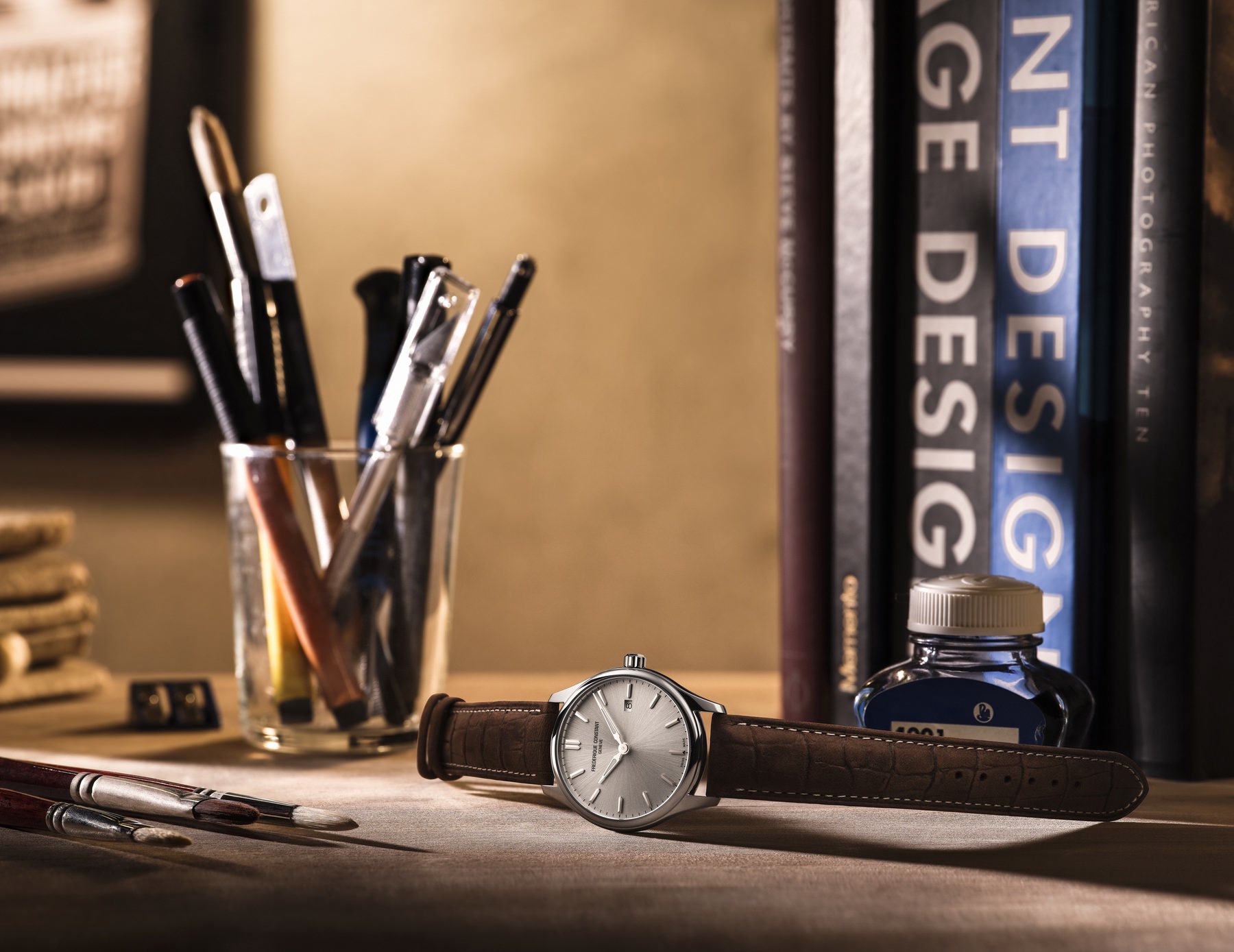 Frederique Constant Classics Quartz - View 3
