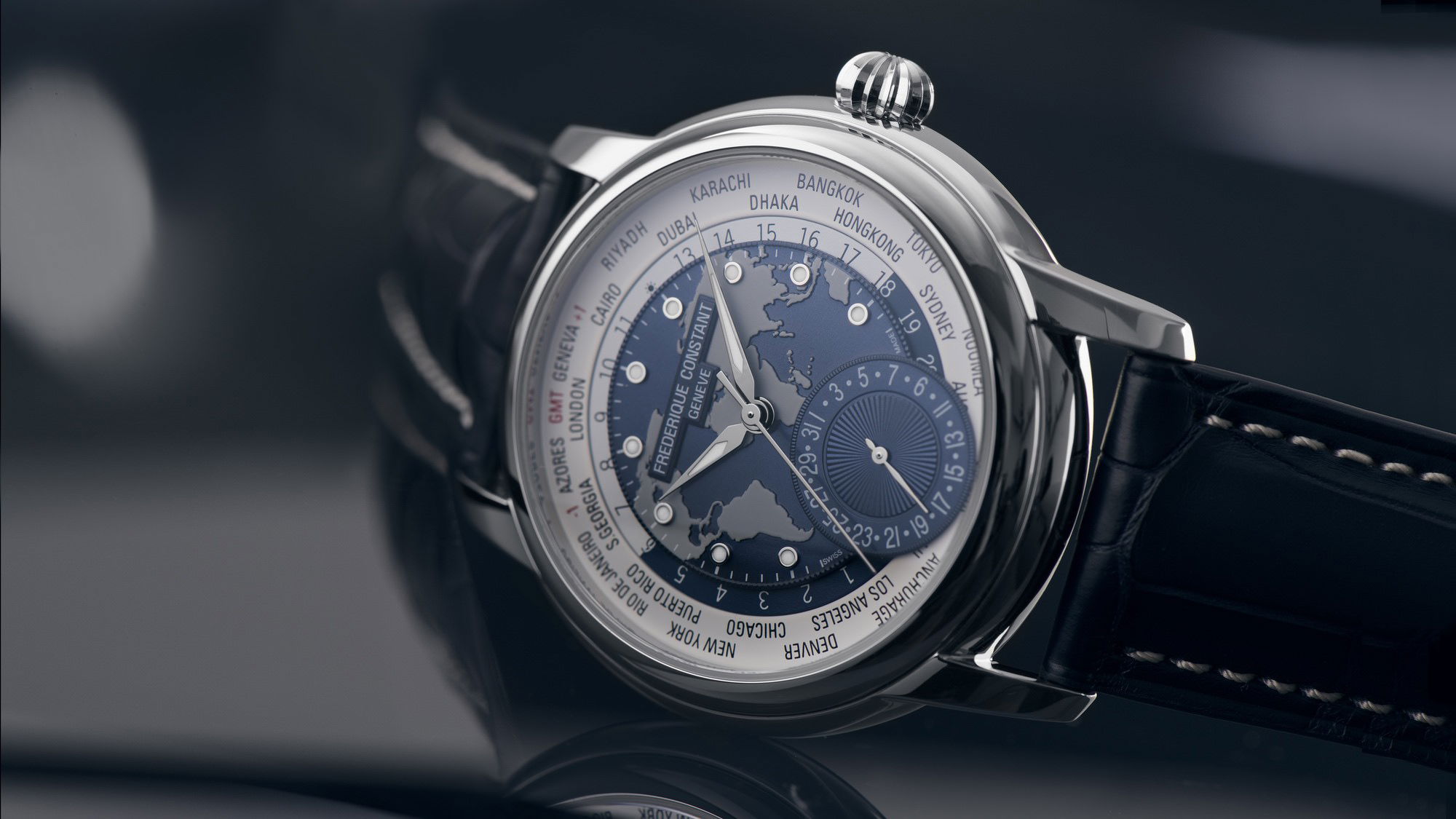 Frederique Constant Classics Worldtimer Manufacture - View 2