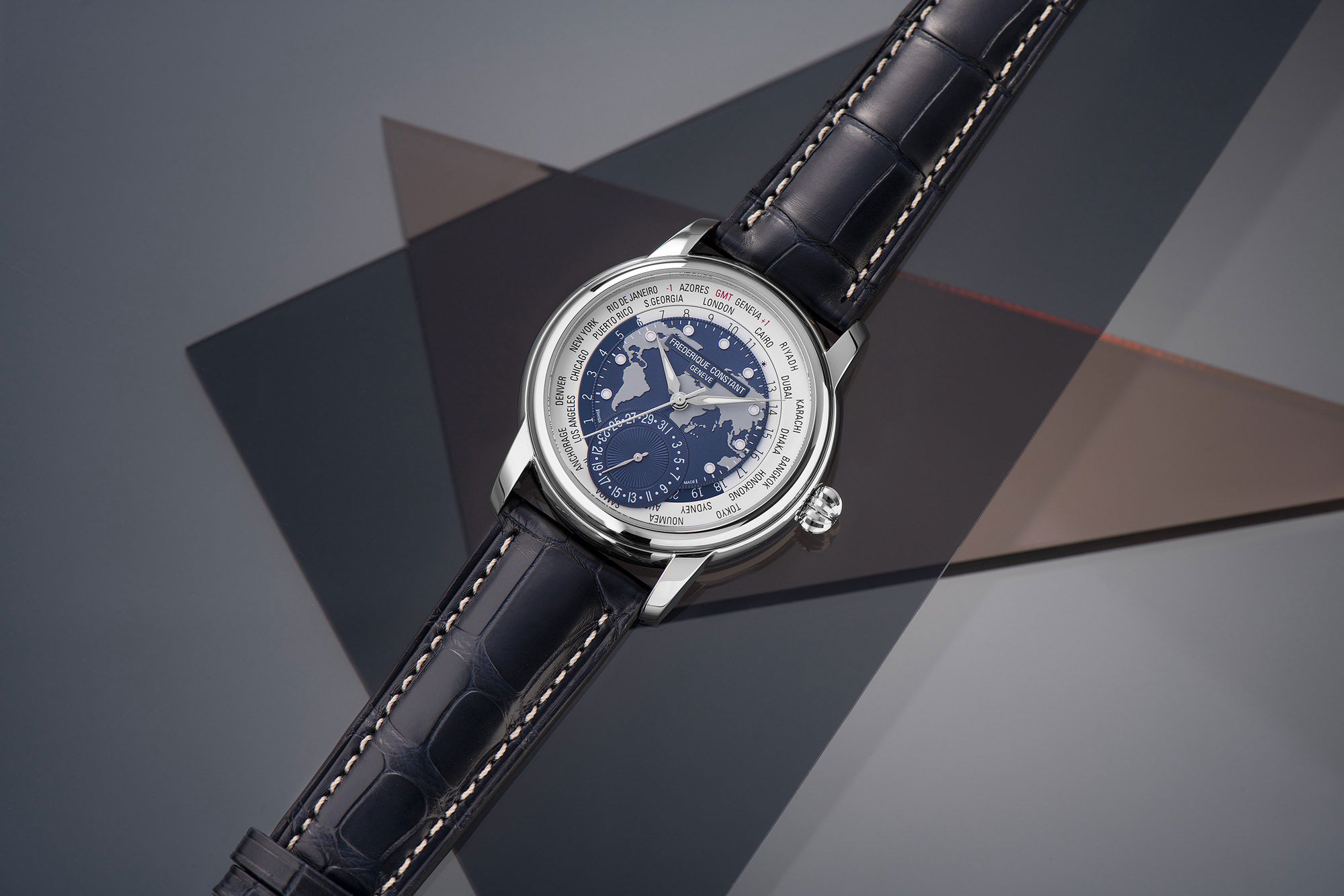 Frederique Constant Classics Worldtimer Manufacture - View 3