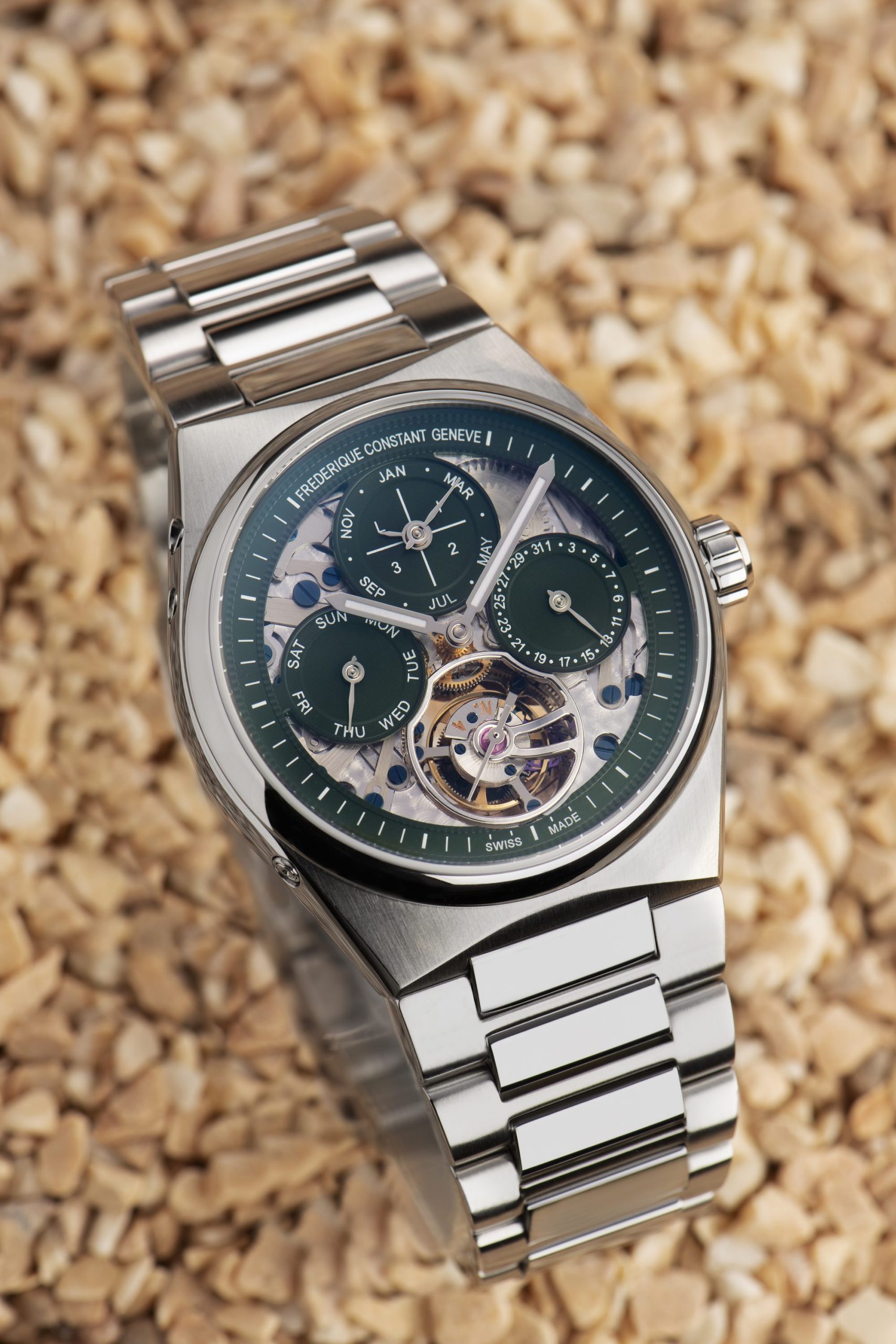 Frederique Constant Highlife Tourbillon Perpetual Calendar Manufacture Emerald - View 3
