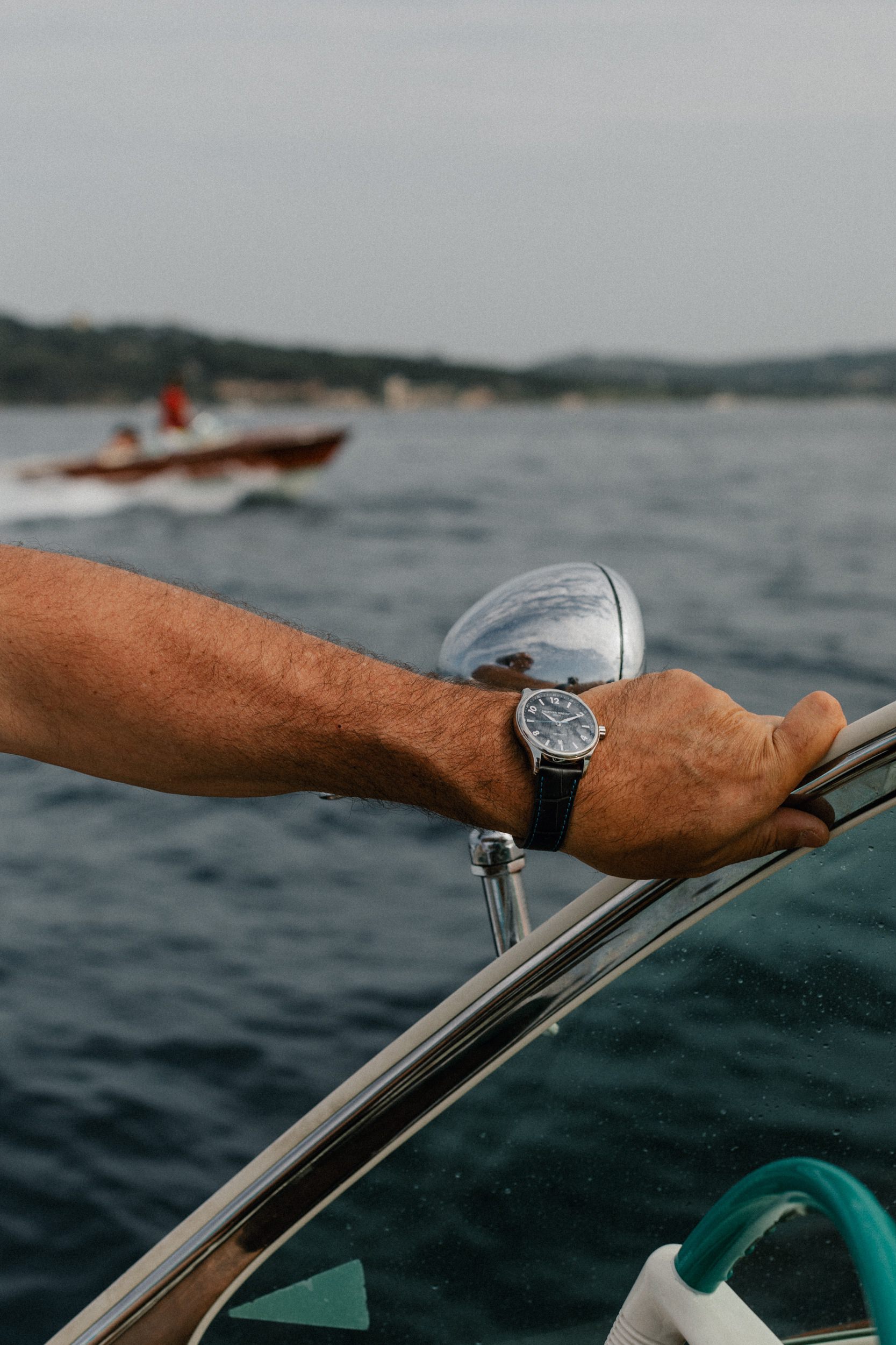 Frederique Constant Classics Runabout Automatic - View 3