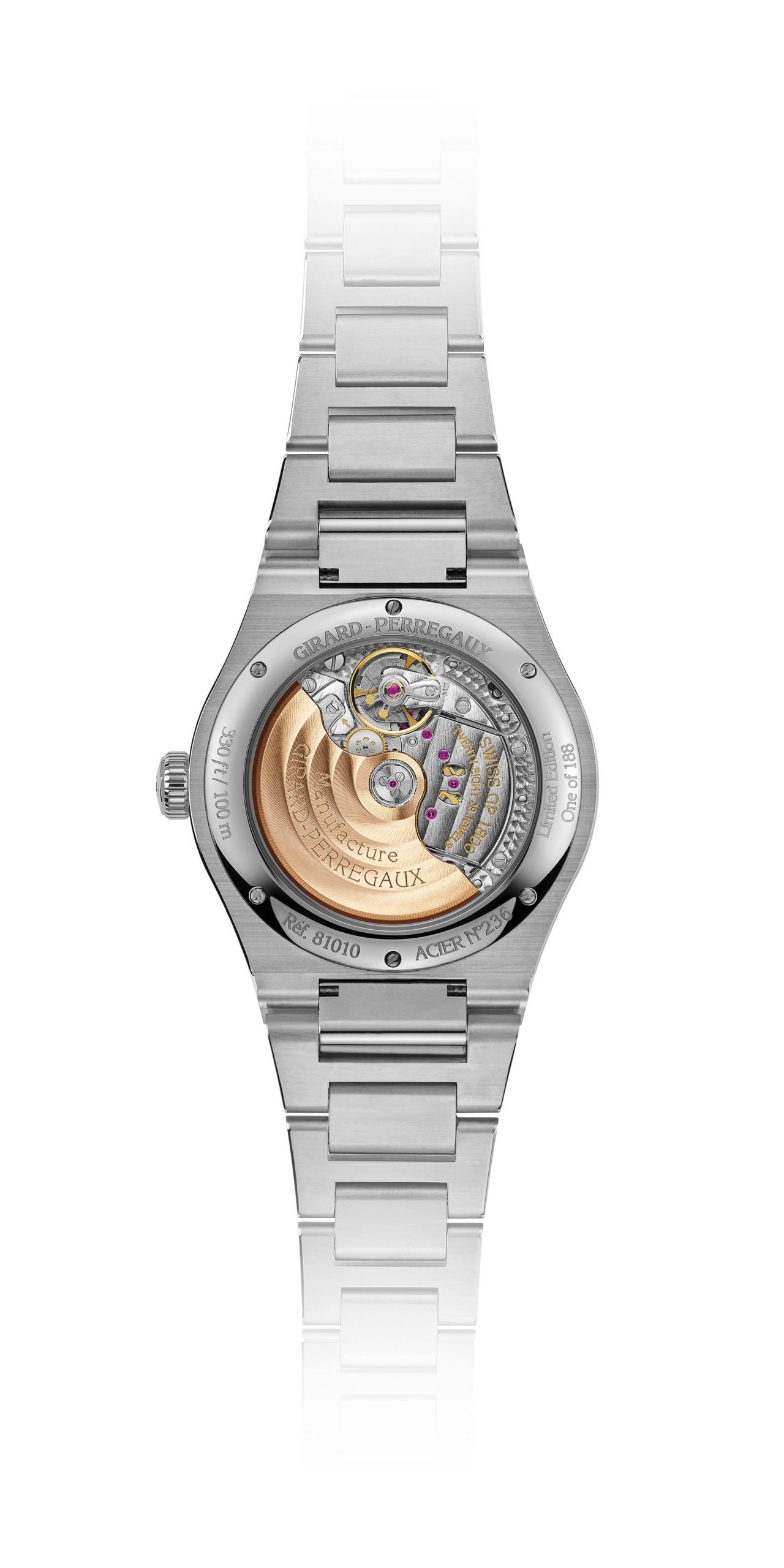 Girard-Perregaux Laureato 42 MM Infinity Edition - View 2